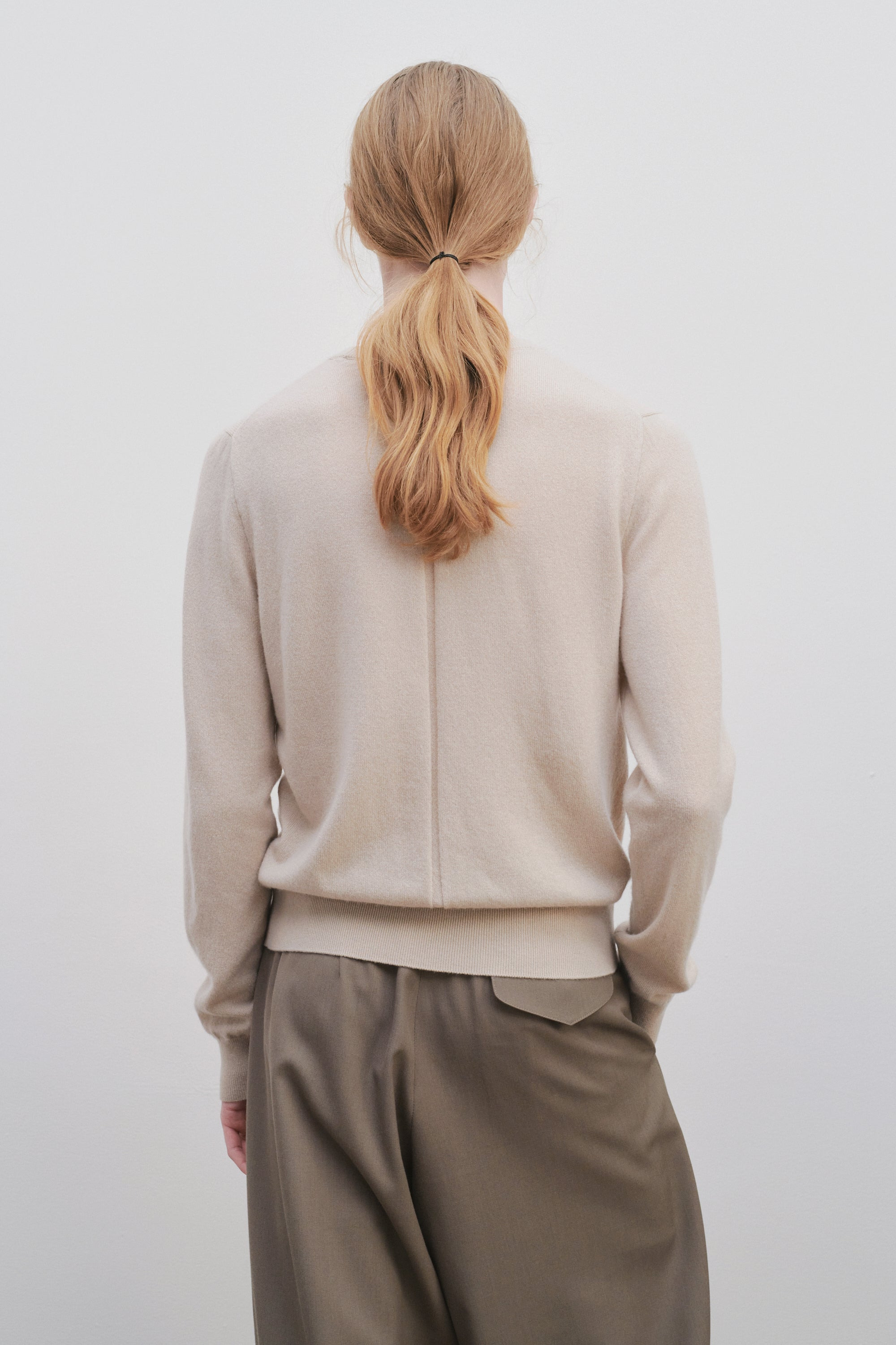 Benji Sweater in Cashmere - 5