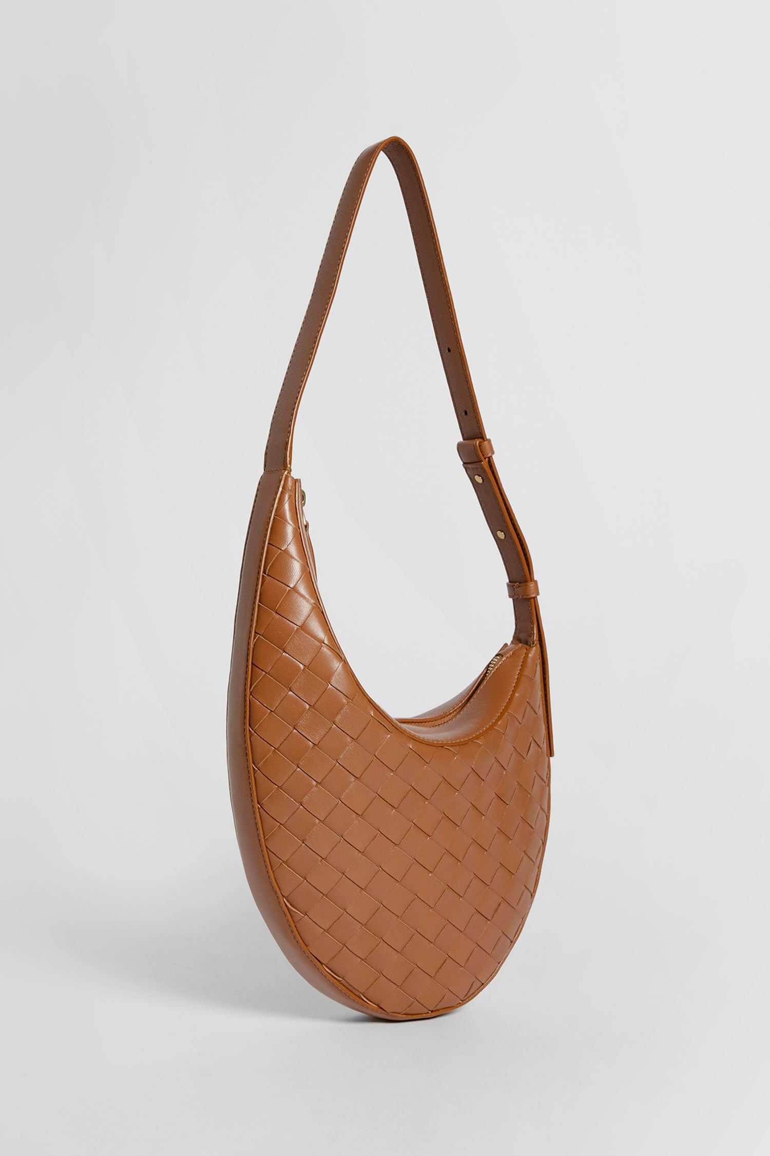 BOTTEGA VENETA WOMAN BROWN SHOULDER BAGS - 2