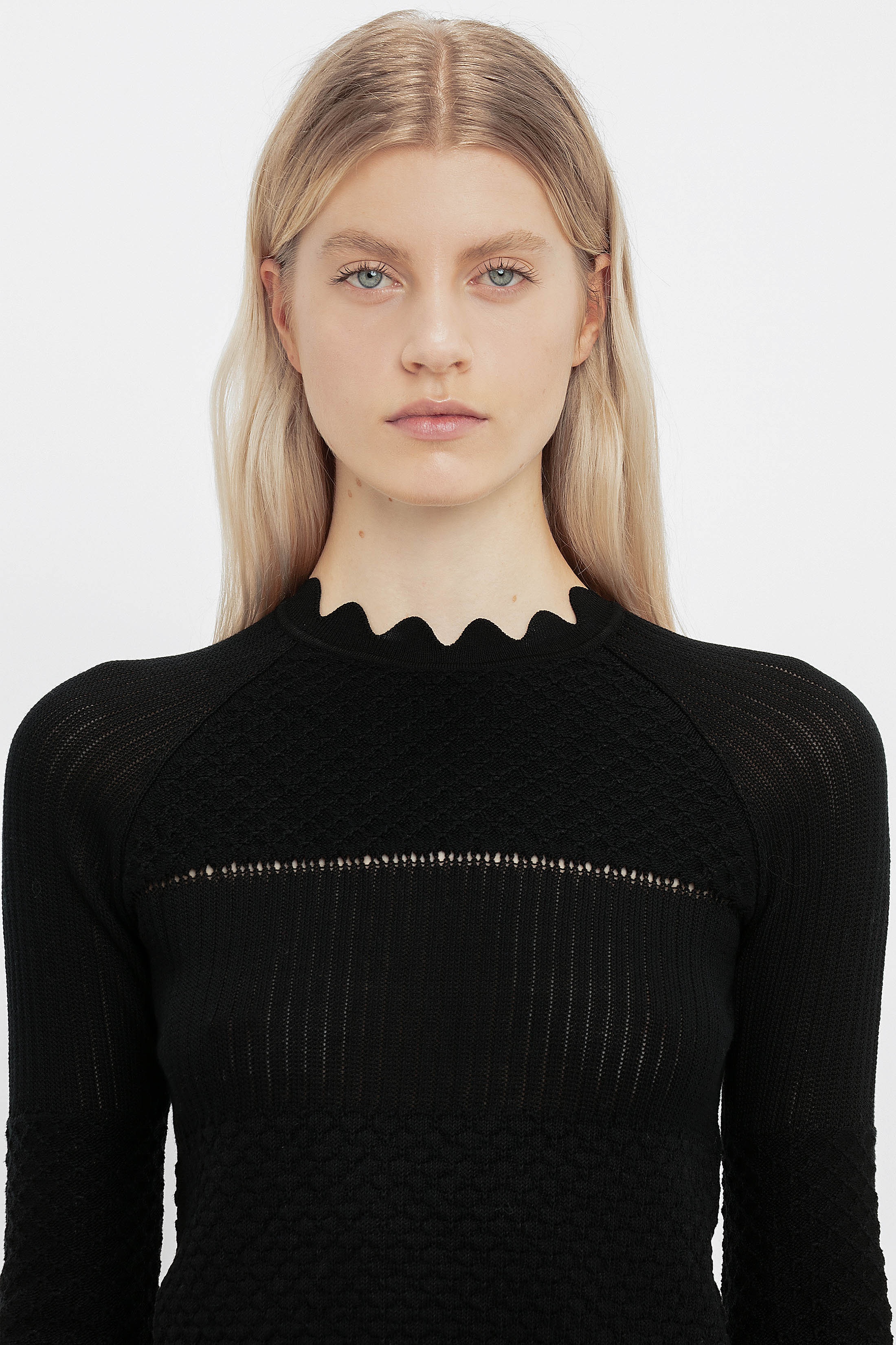 Long Sleeve Jumper In Black - 5