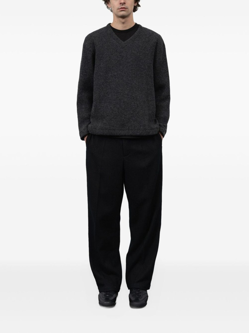 LADY WHITE CO. V-neck snap sweater outlook