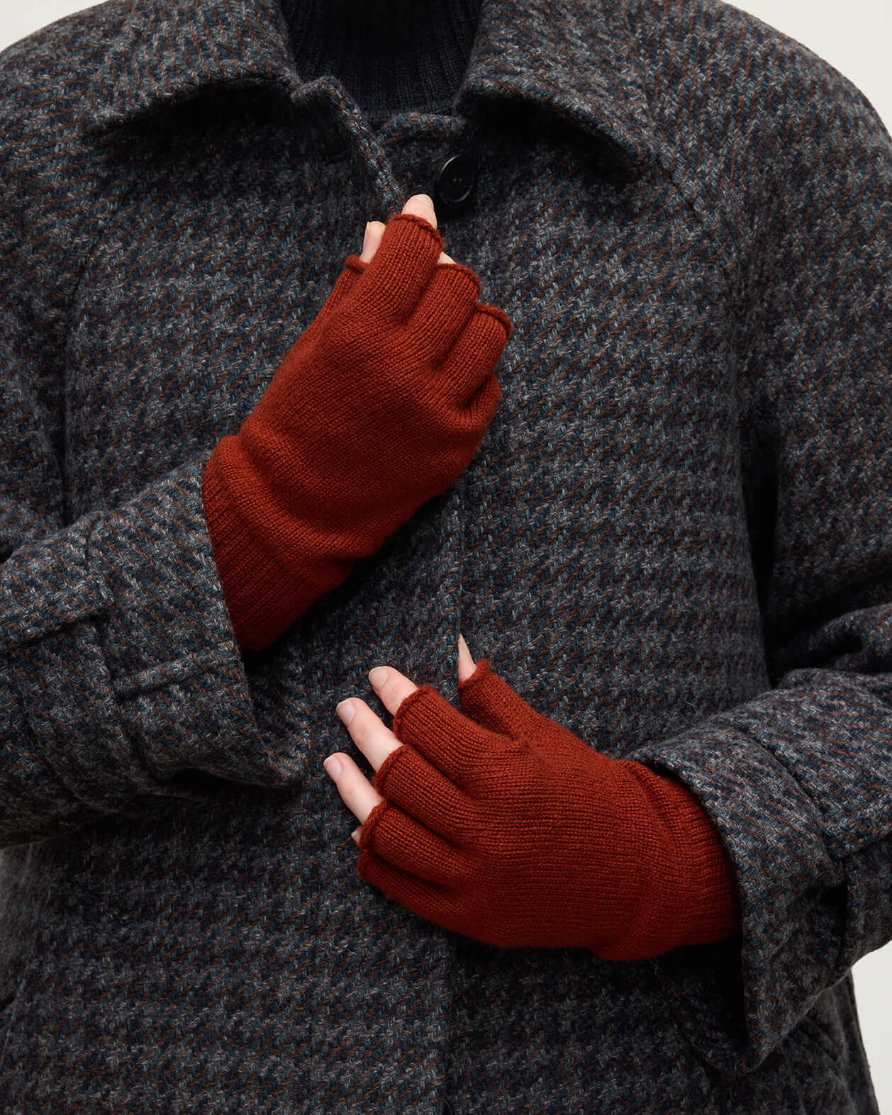 Fingerless Red Cashmere Gloves - 3