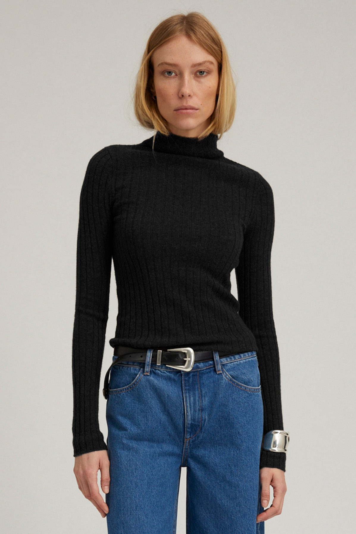BLACK HEAVY CASHMERE MOCK NECK - 1