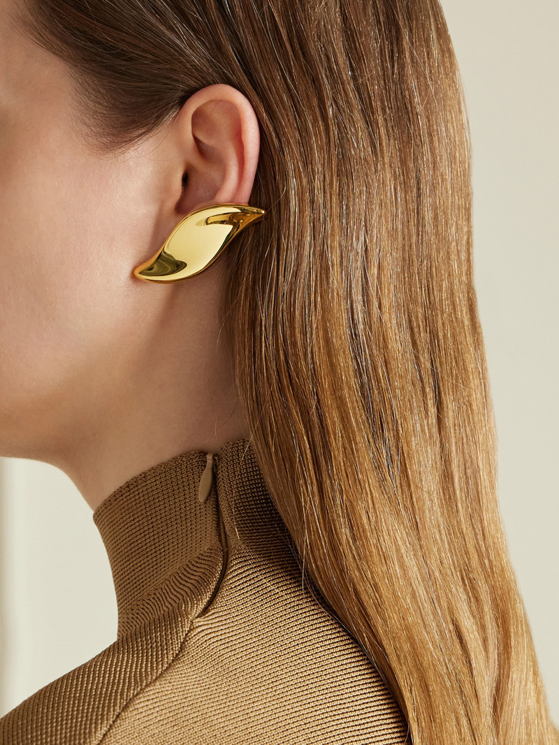KHAITE Leaf Gold-plated Earrings outlook