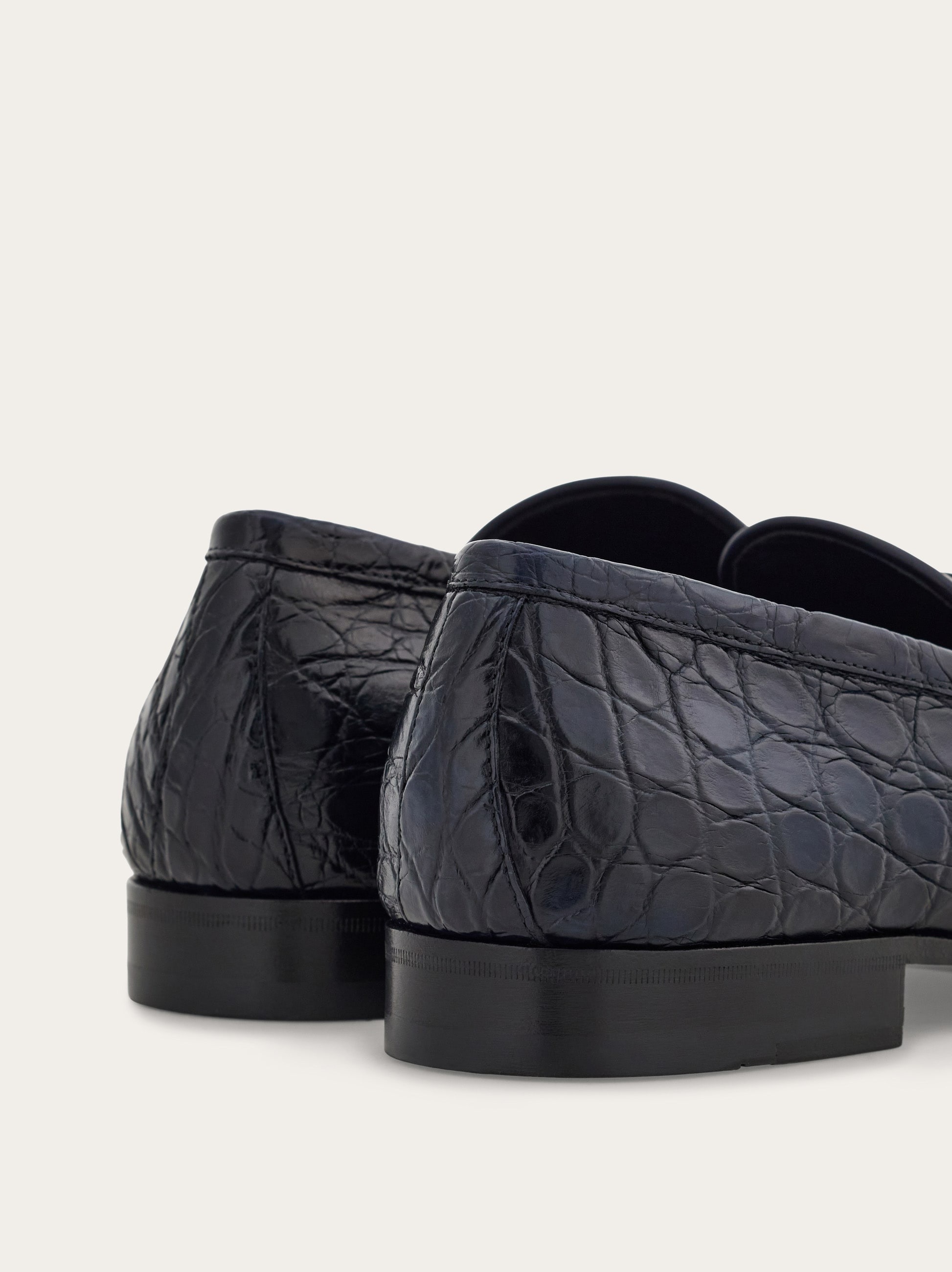 Moccasin with Gancini ornament - 4