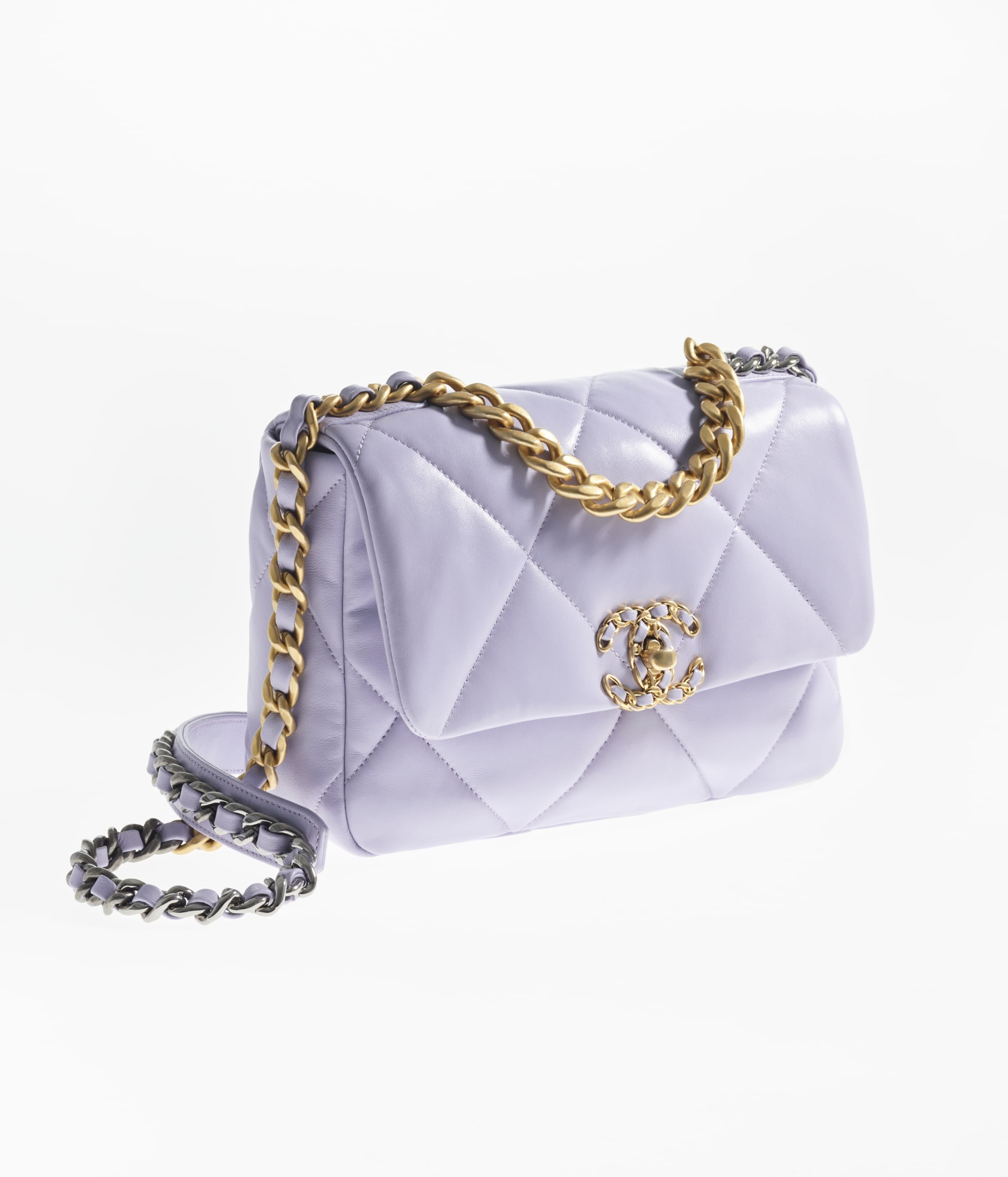 CHANEL 19 Handbag - 2