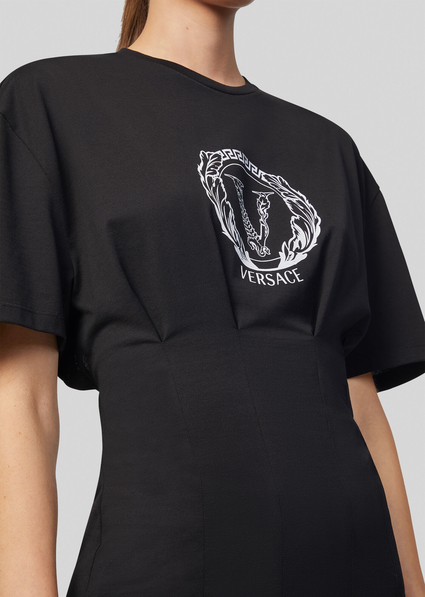 Virtus Crest Motif T-Shirt - 5