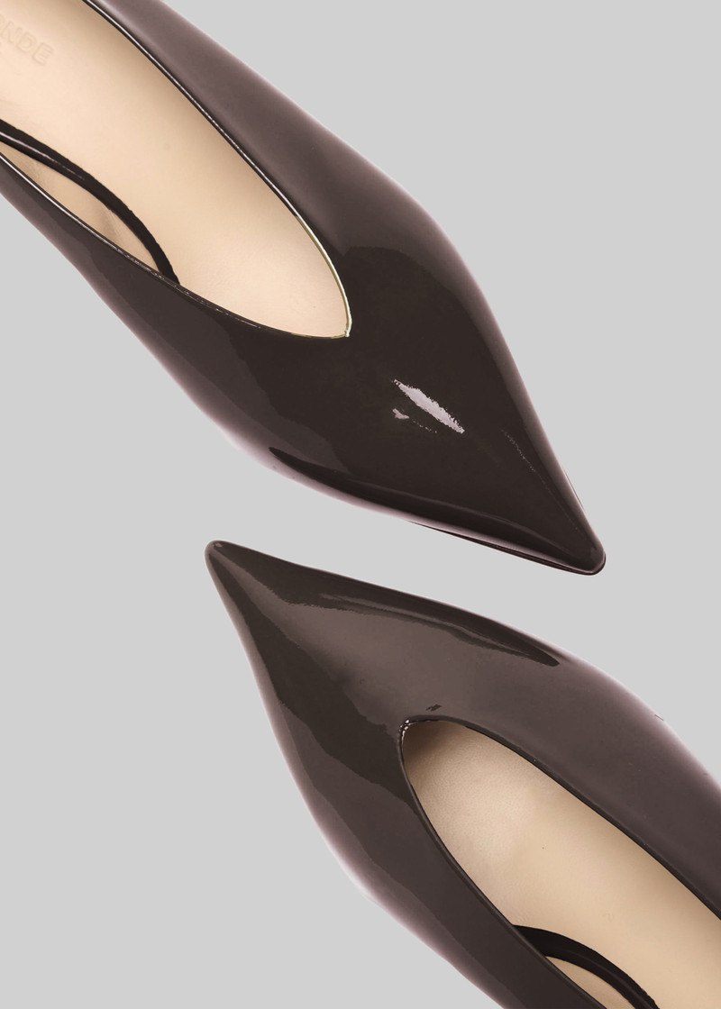 Le Monde Beryl Babouche Kitten Heels Vernice Leather - Plum 5