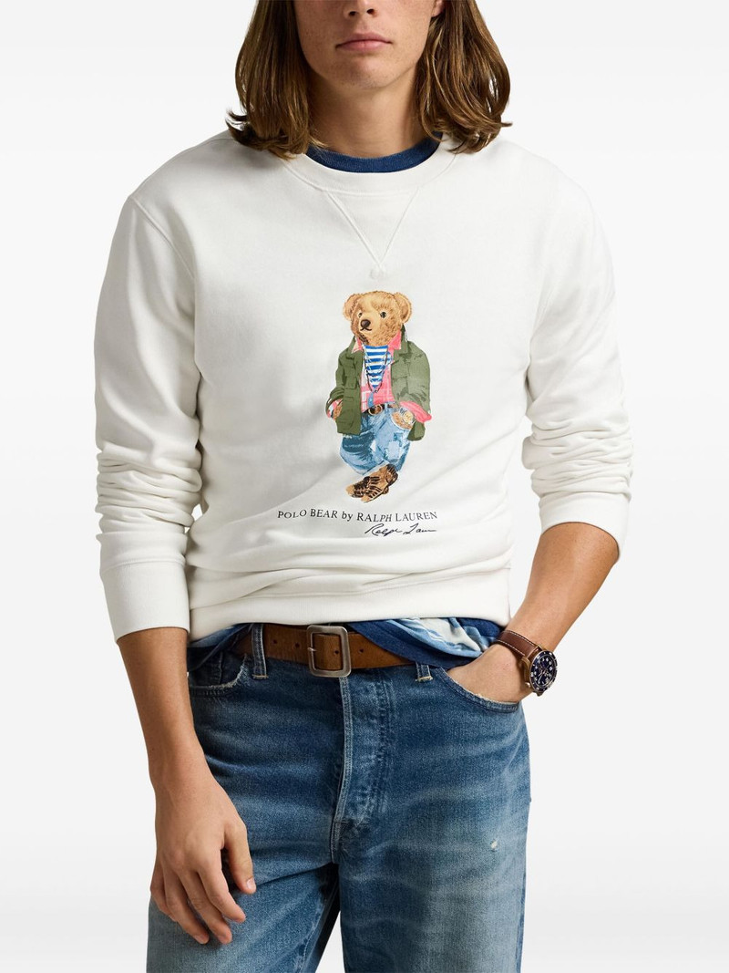 bear-motif sweatshirt 3