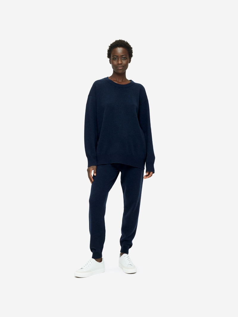 Derek Rose Women's Relaxed Sweater Daphne Cashmere Navy outlook