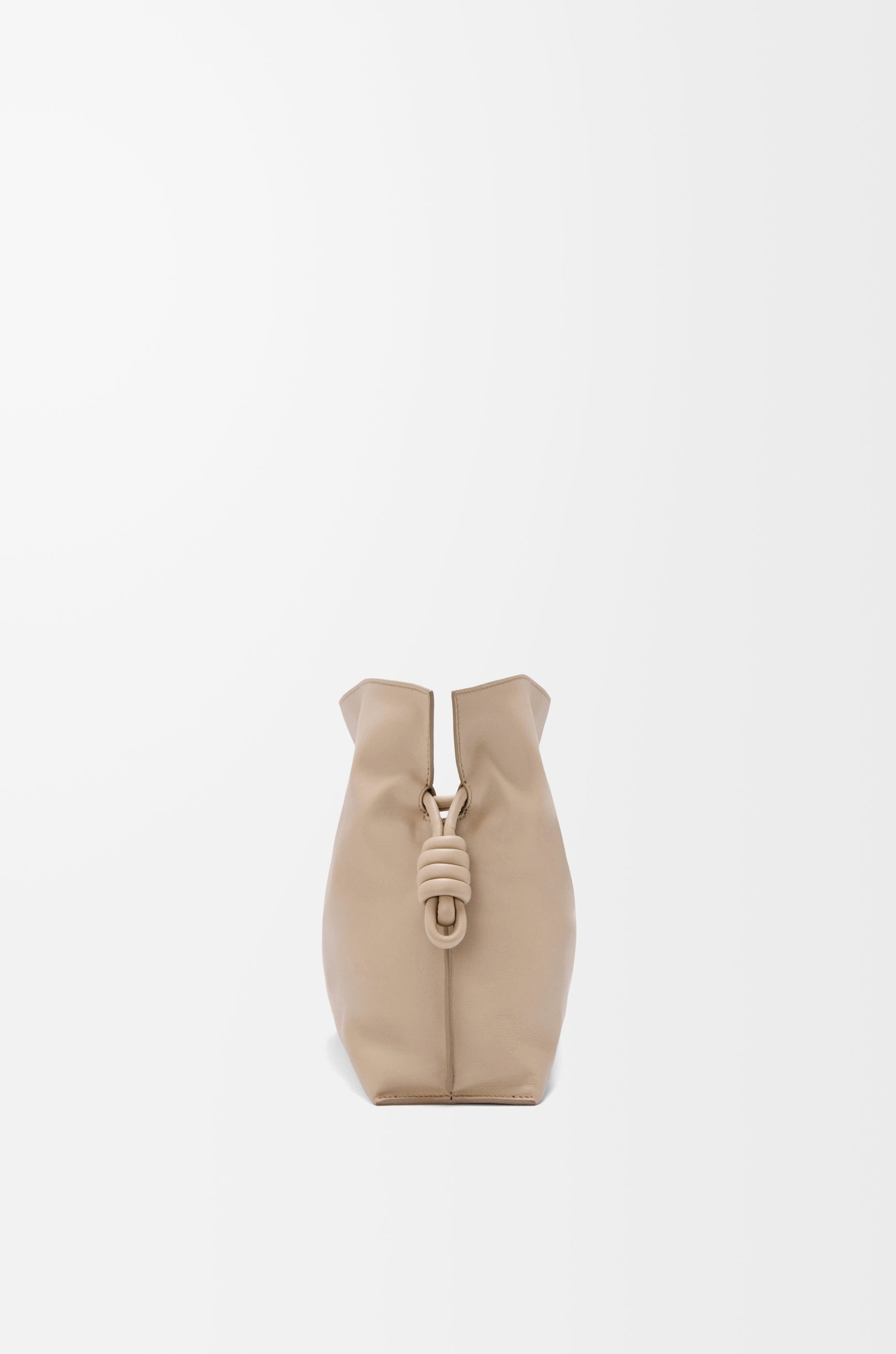 Medium Flamenco clutch in nappa calfskin - 5