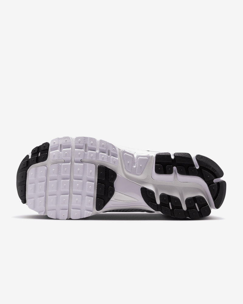 Nike Nike Zoom Vomero 5 Women's Shoes outlook