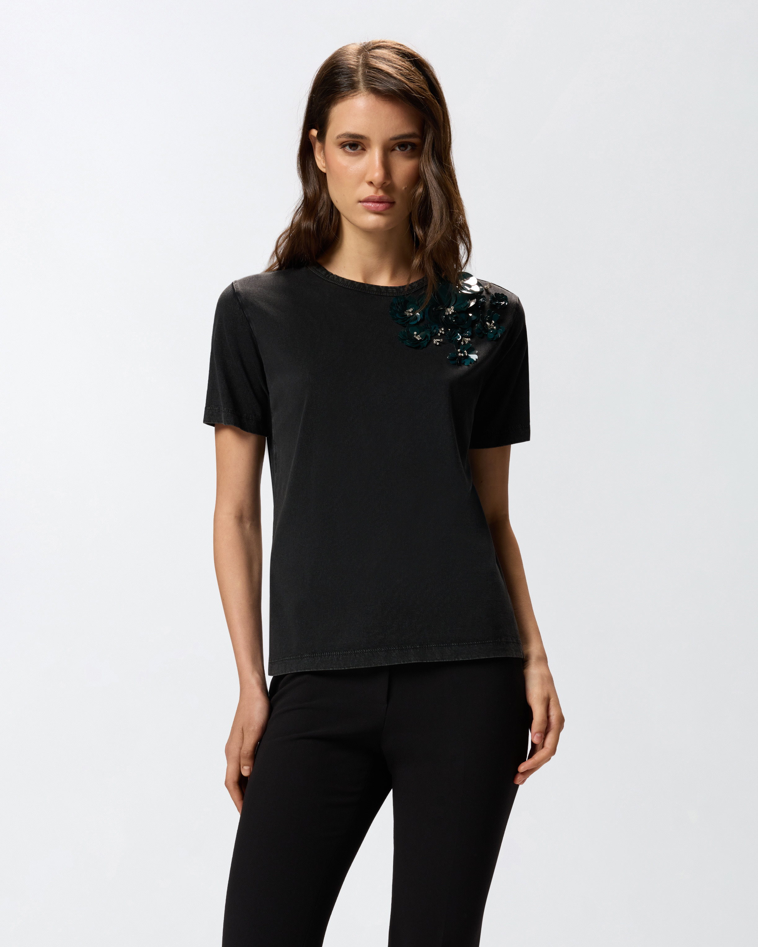 T-SHIRT WITH JEWEL FLOWERS - 2