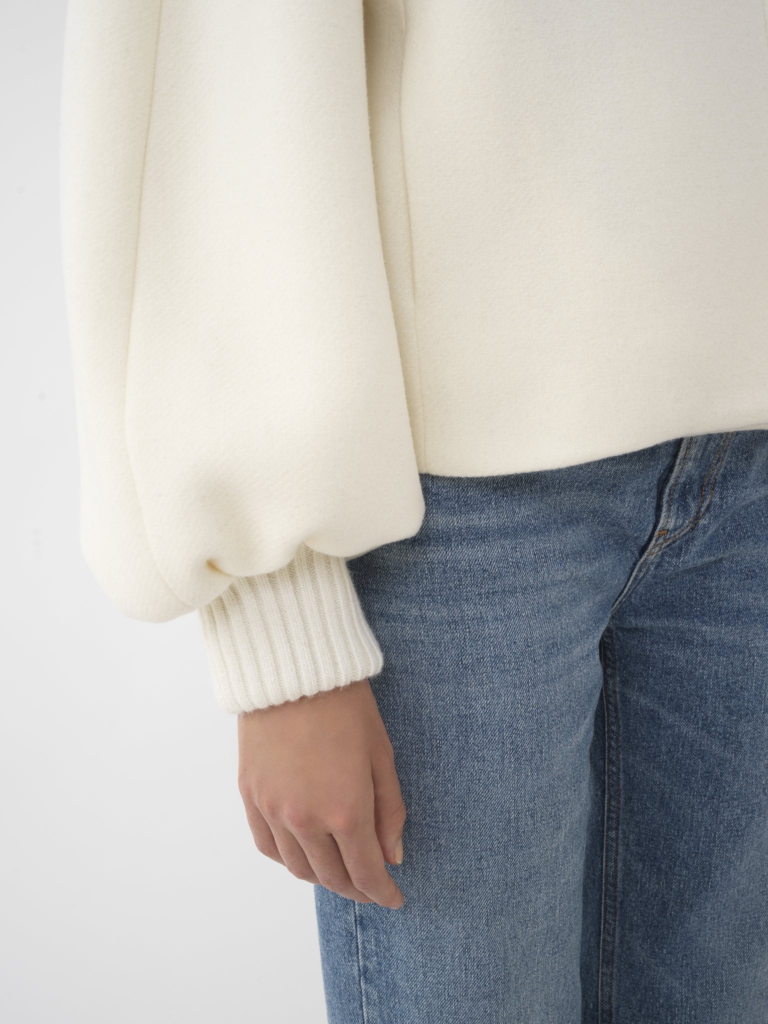 BALLOON-SLEEVE SHORT COAT - 8