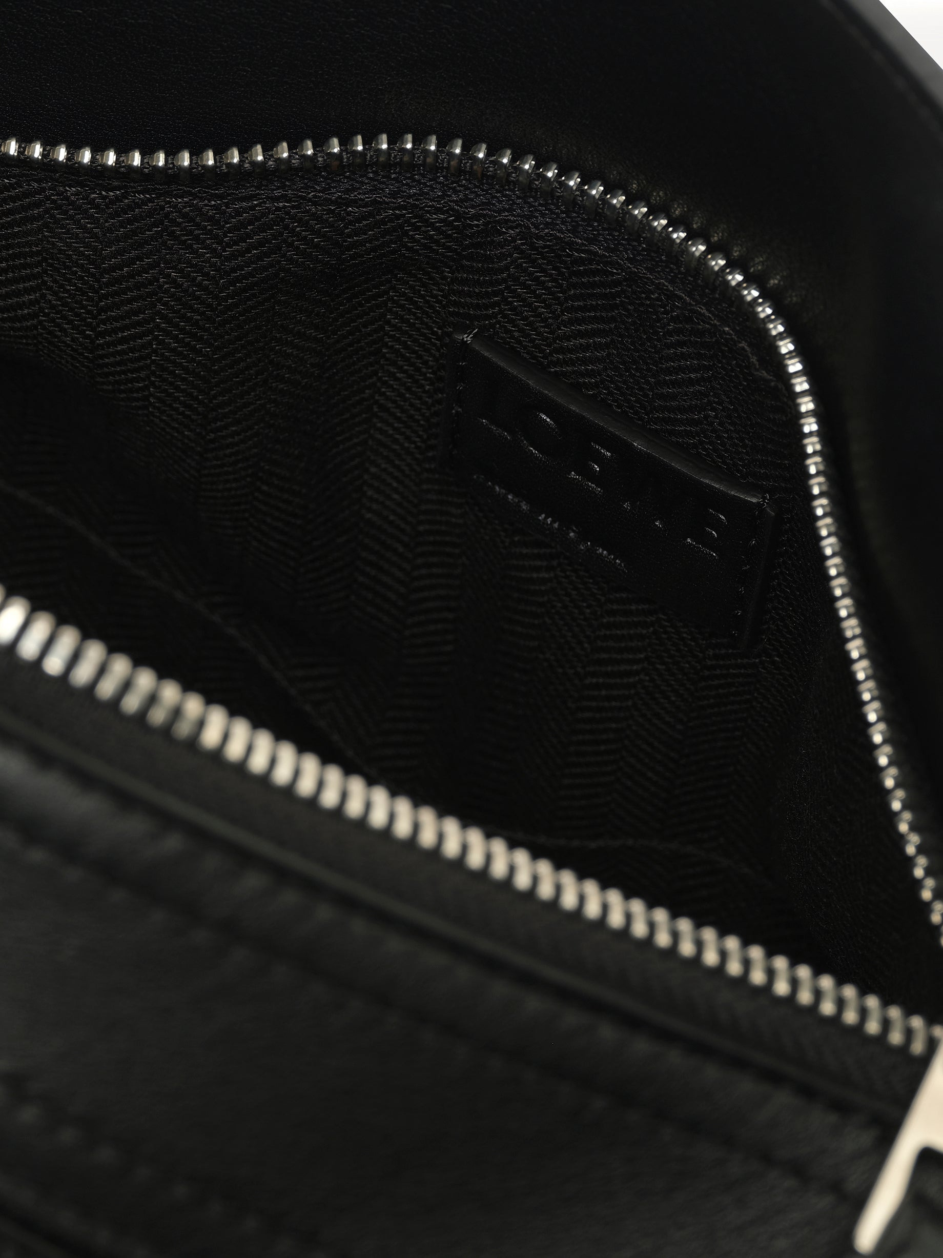 Puzzle S Biker in Black - 5