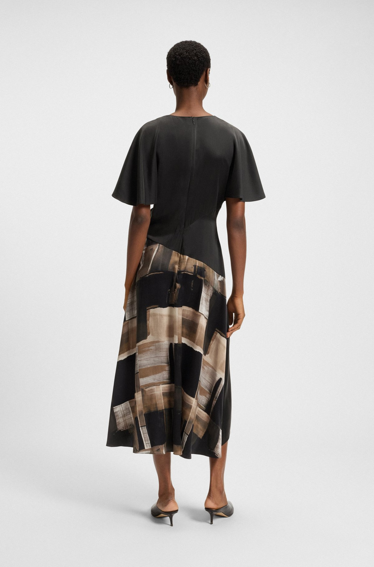 SILK DRESS WITH MODERN PRINT - 4
