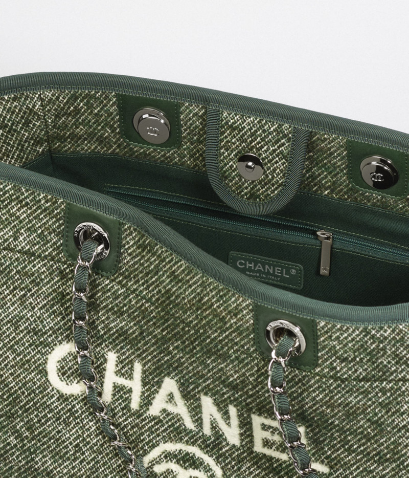 CHANEL Shopping Bag outlook