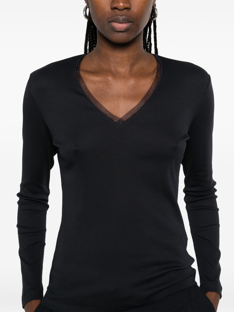 V-neck T-shirt 5