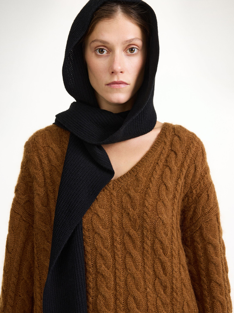 BY MALENE BIRGER Florea hood outlook