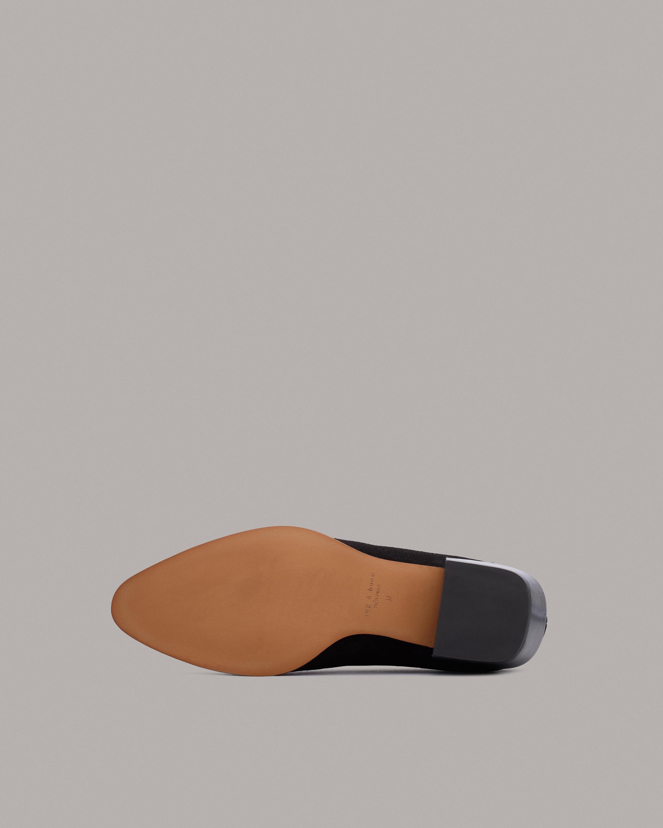 Rover Boot - Suede
Chelsea Boot - 5