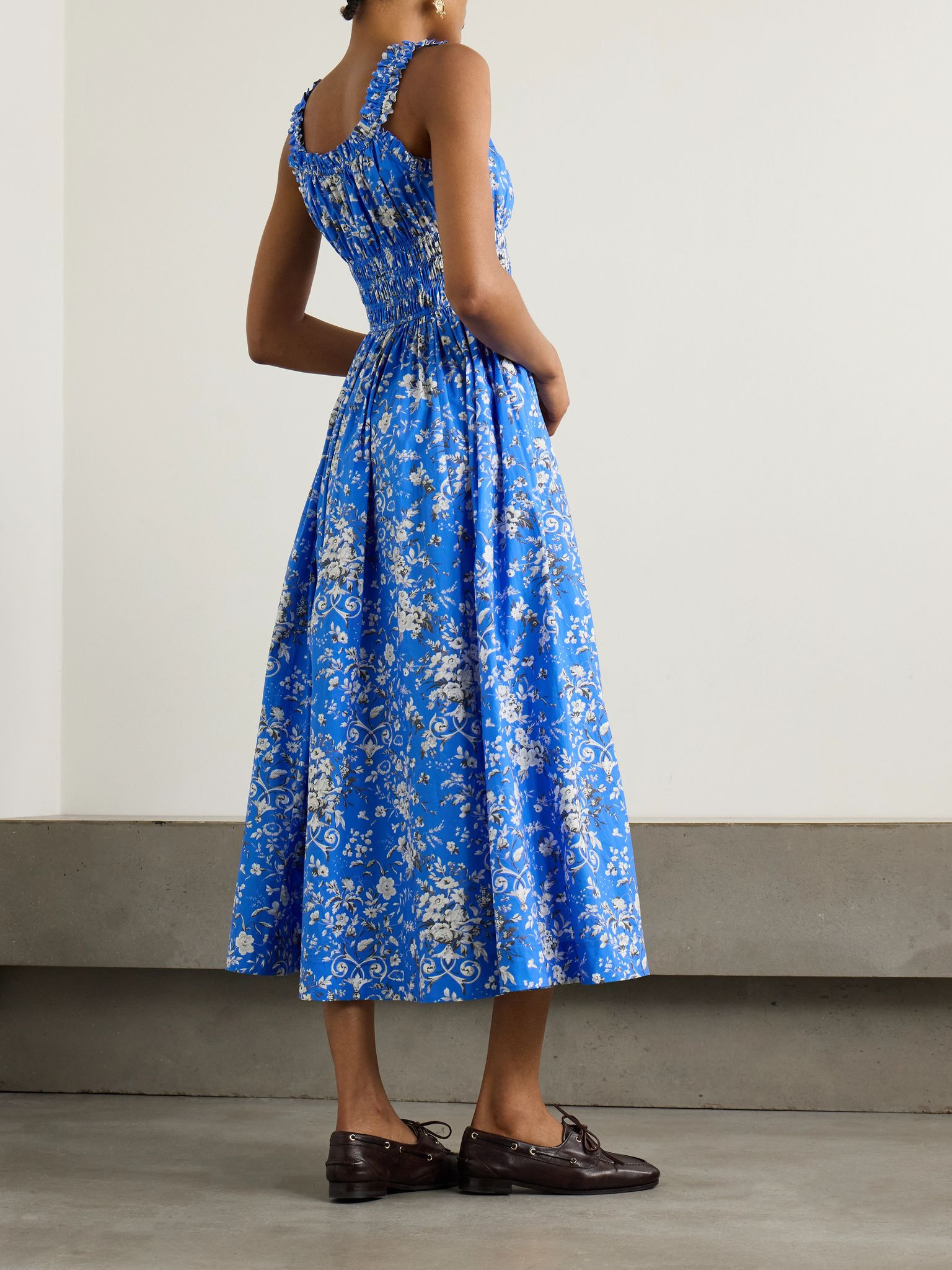 Emmaretta shirred floral-print organic cotton-voile midi dress Blue - 3