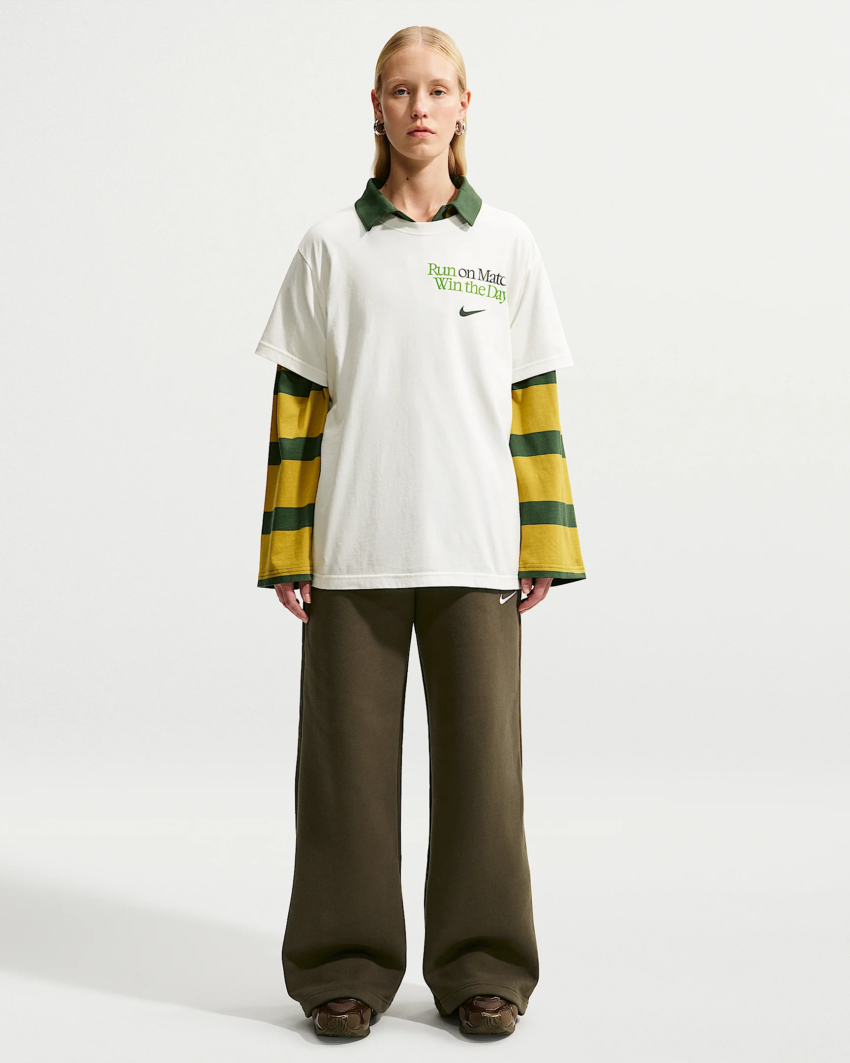 Nike Studio Fleece Medium Weight Women's Mid-Rise Wide-Leg Pants - 1