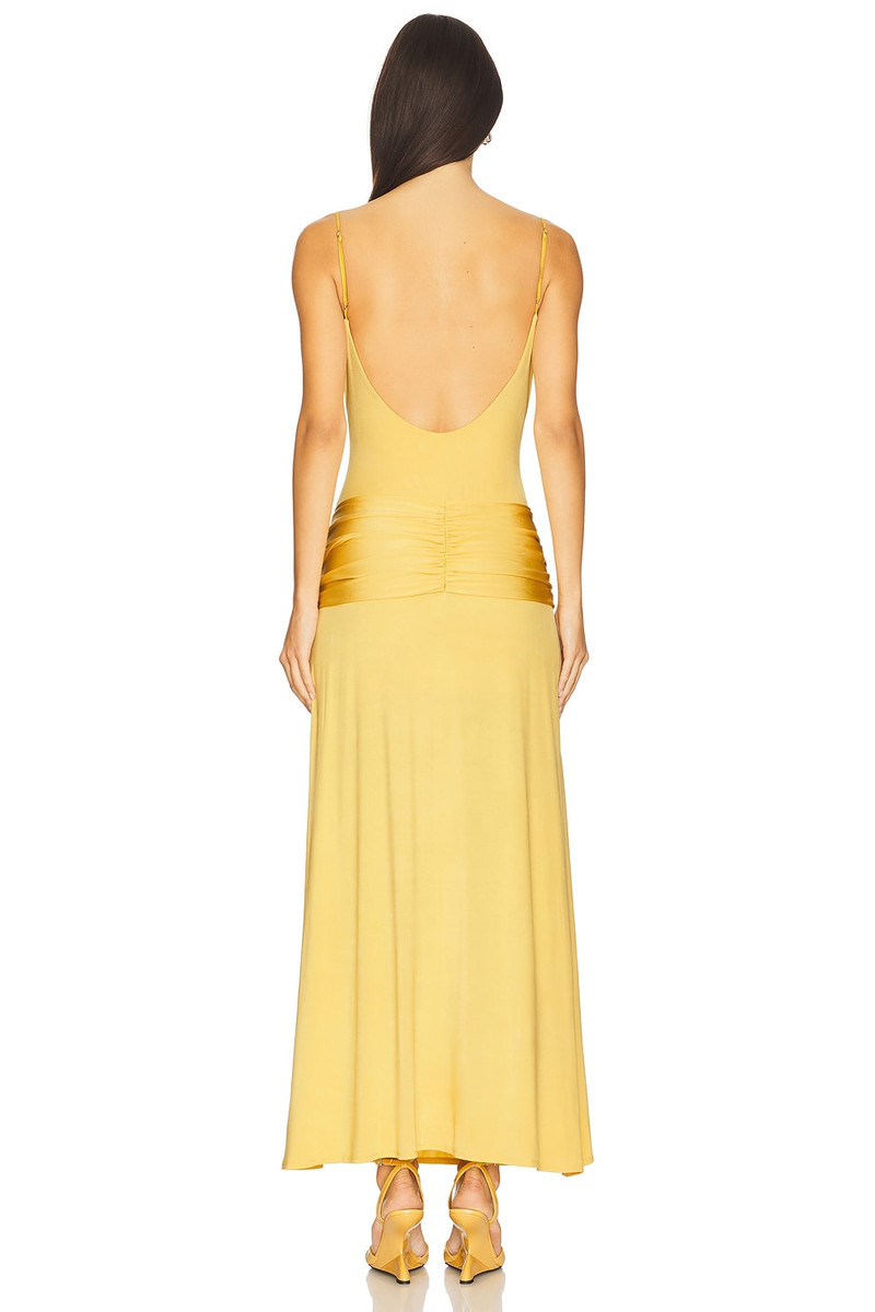 ANNA OCTOBER Selena Gown outlook