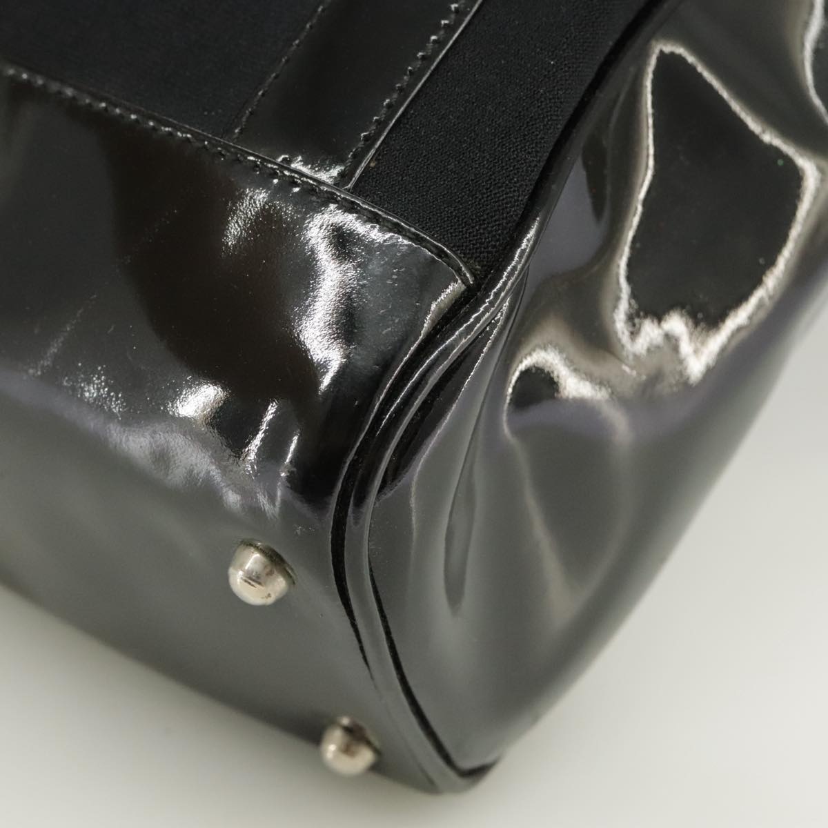 GUCCI Hand Bag Enamel Black - 15