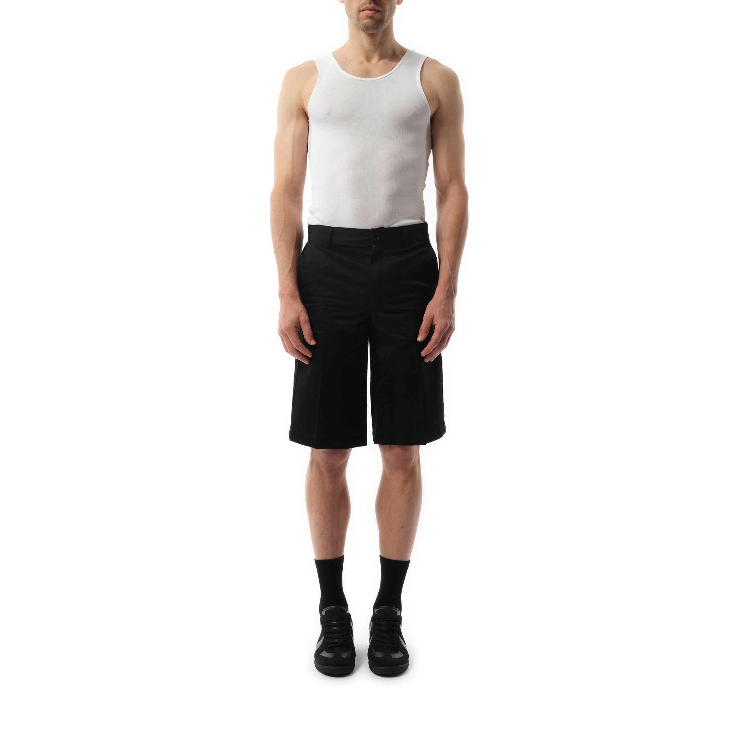 Chino Star Bermuda in Black - 4