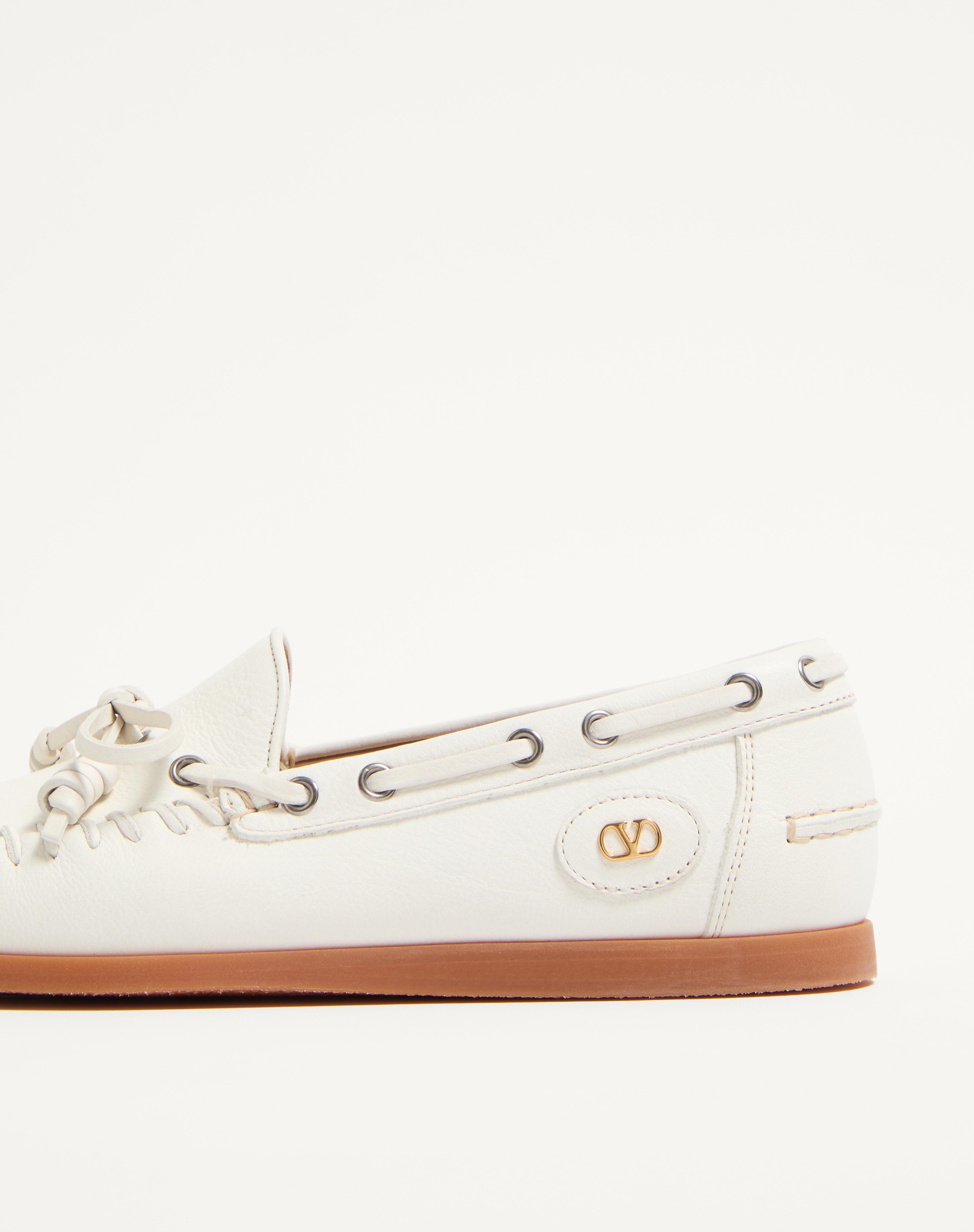 PALM AVENUE BUFFALO LEATHER BOAT SHOE - 7