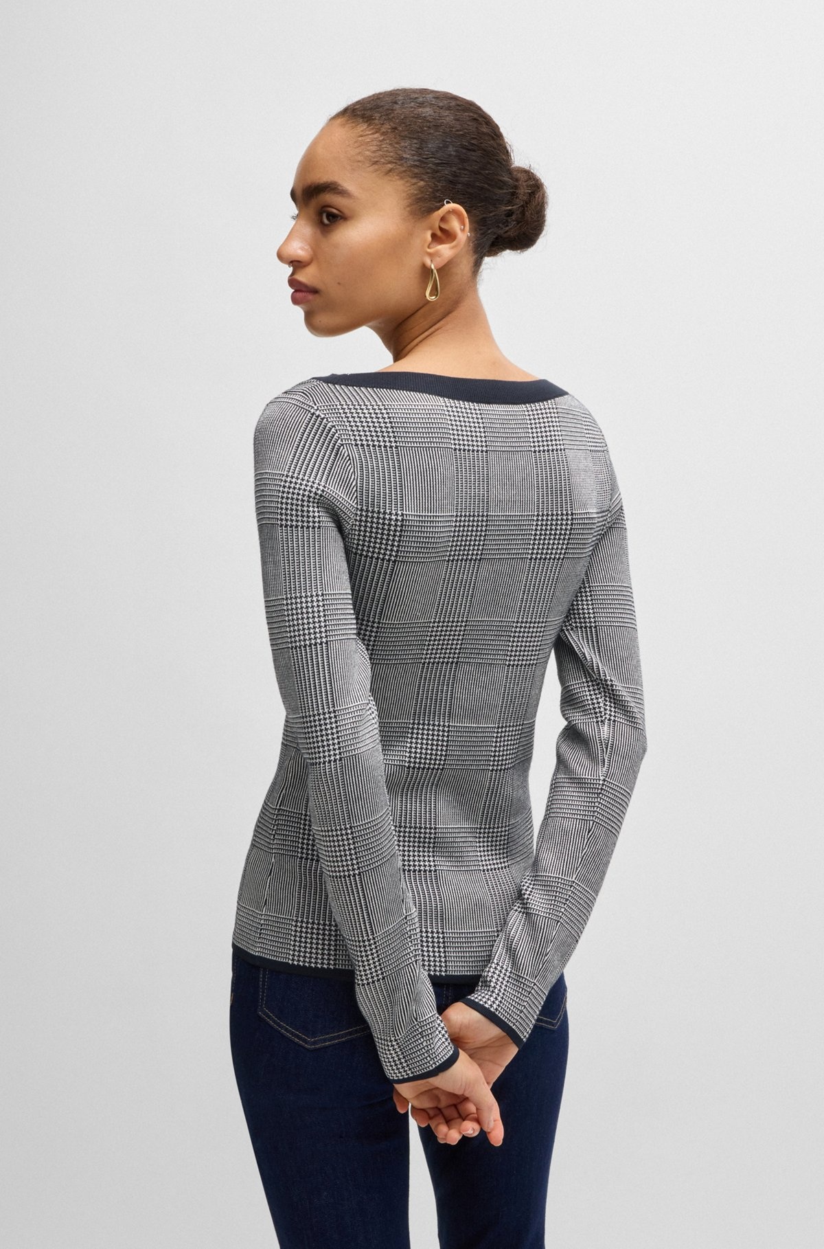 WIDE-NECK SWEATER IN STRETCH JACQUARD - 4