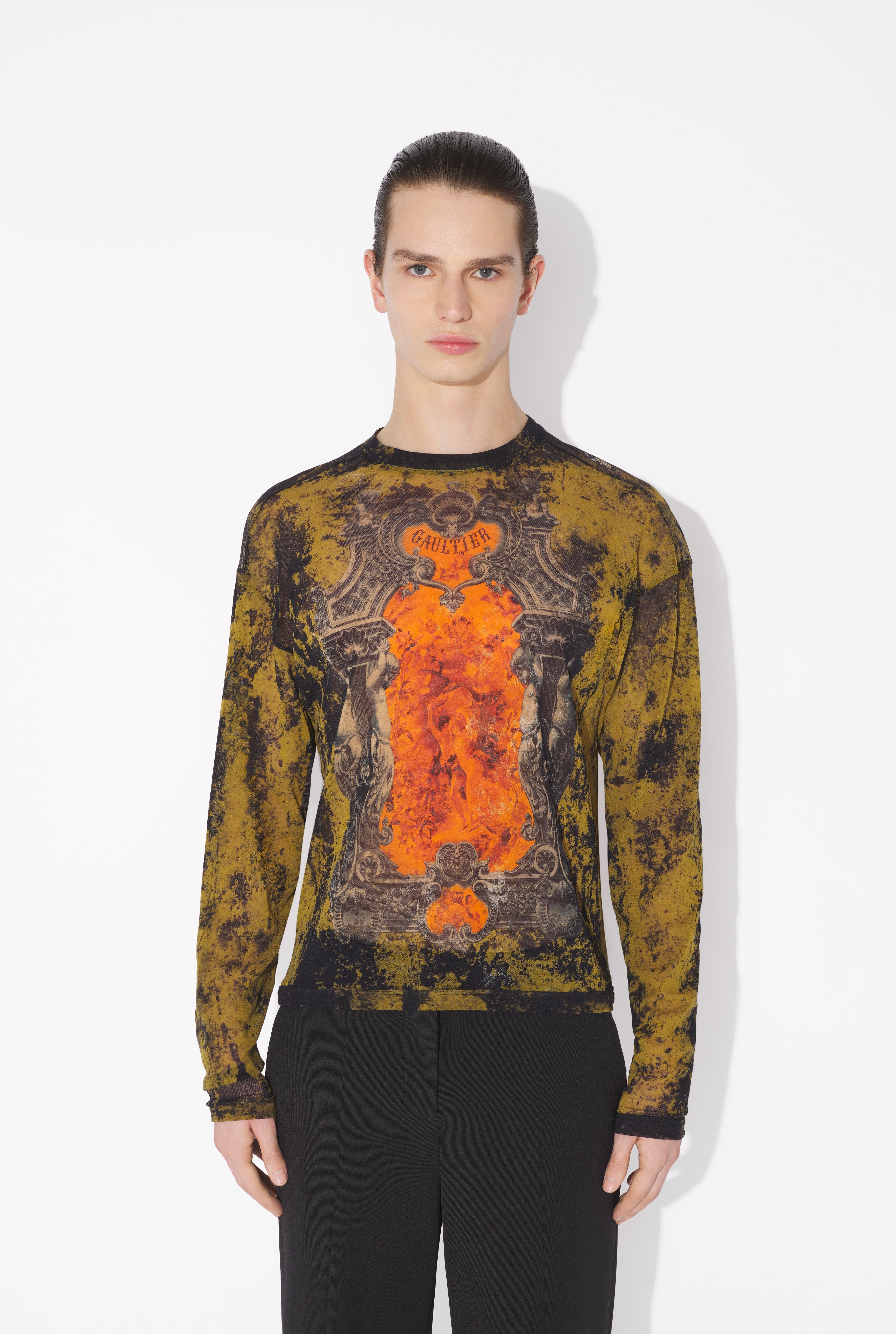 THE OVERSIZED KHAKI MÉDAILLON TOP - 7