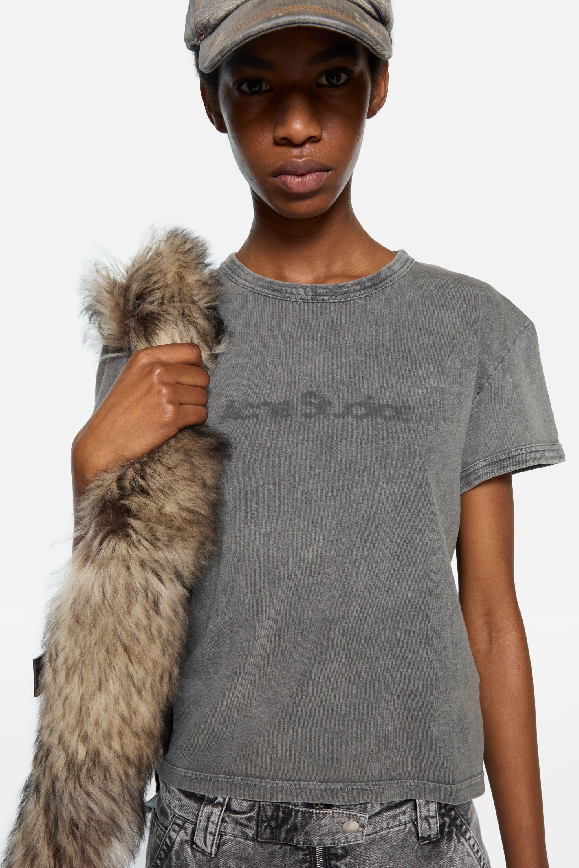Blurred logo t-shirt - Fitted unisex fit - Faded Grey - 4