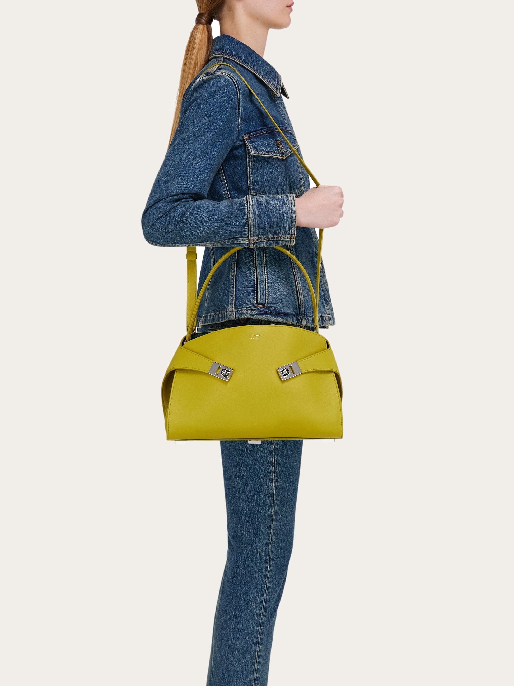 Hug soft bicolor shoulder bag (M) - 3
