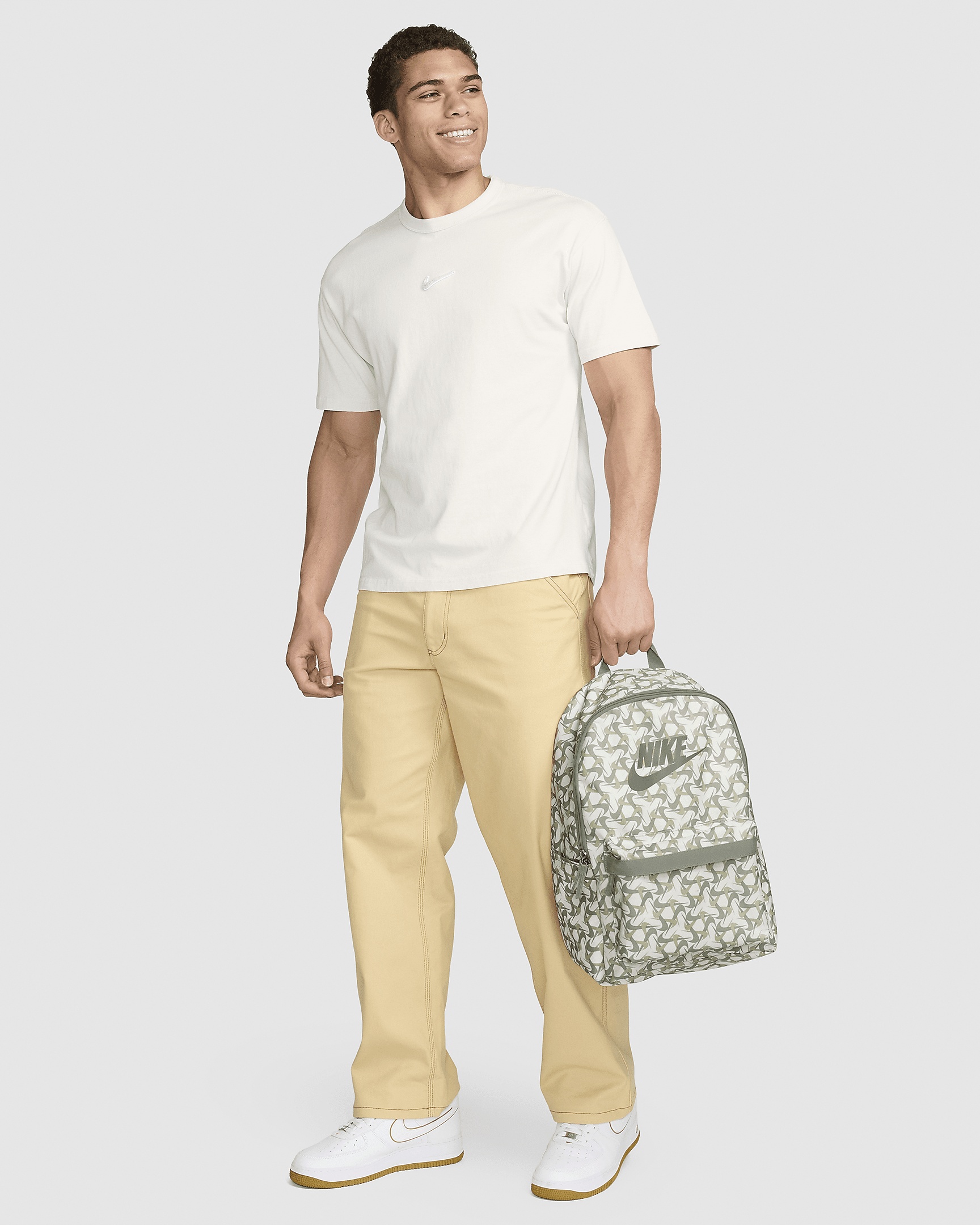 Nike Heritage Backpack (25L) - 9