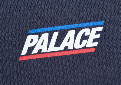 PALACE BASICALLY A T-SHIRT NAVY outlook