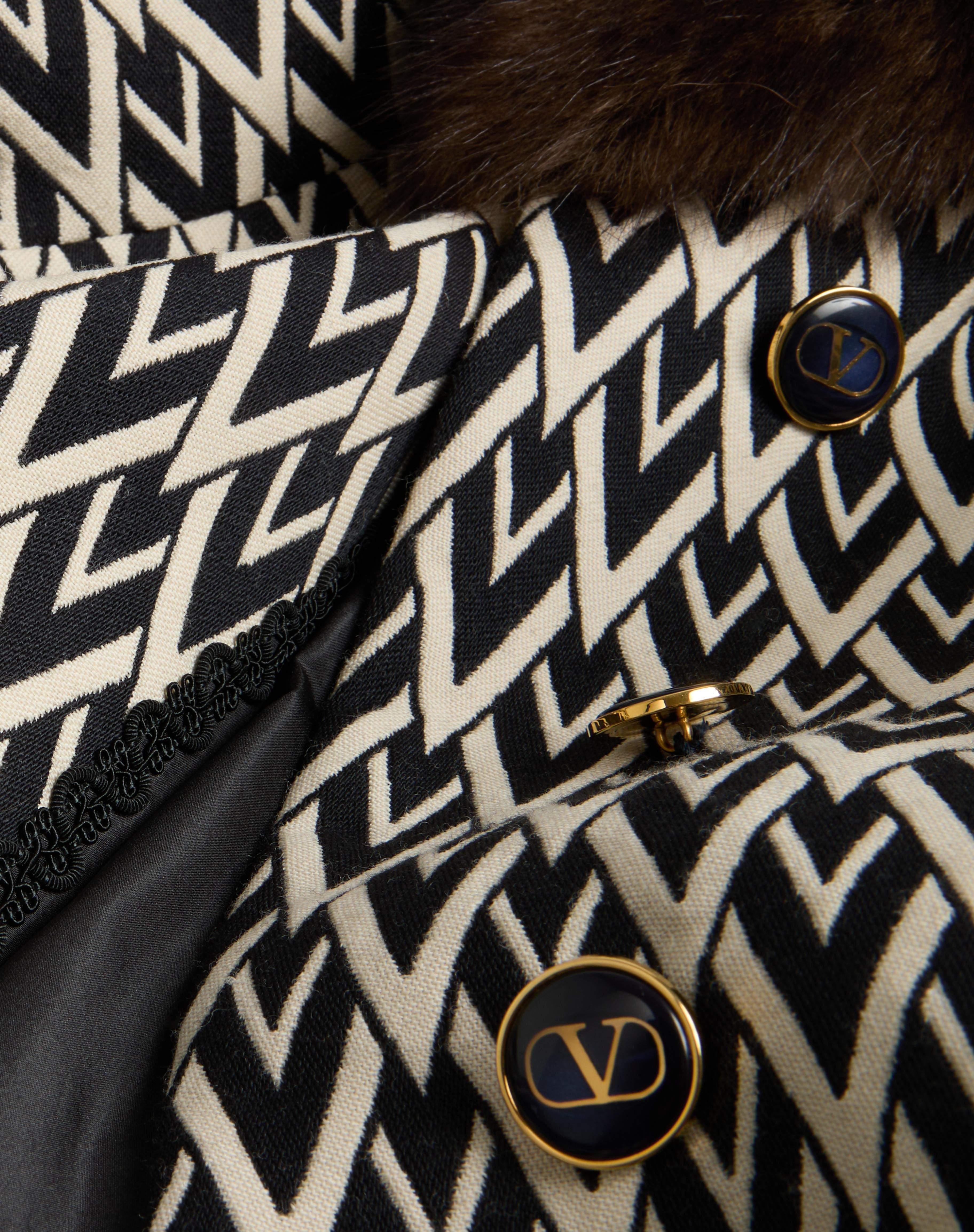 TOUTE LA V JACQUARD COAT - 4
