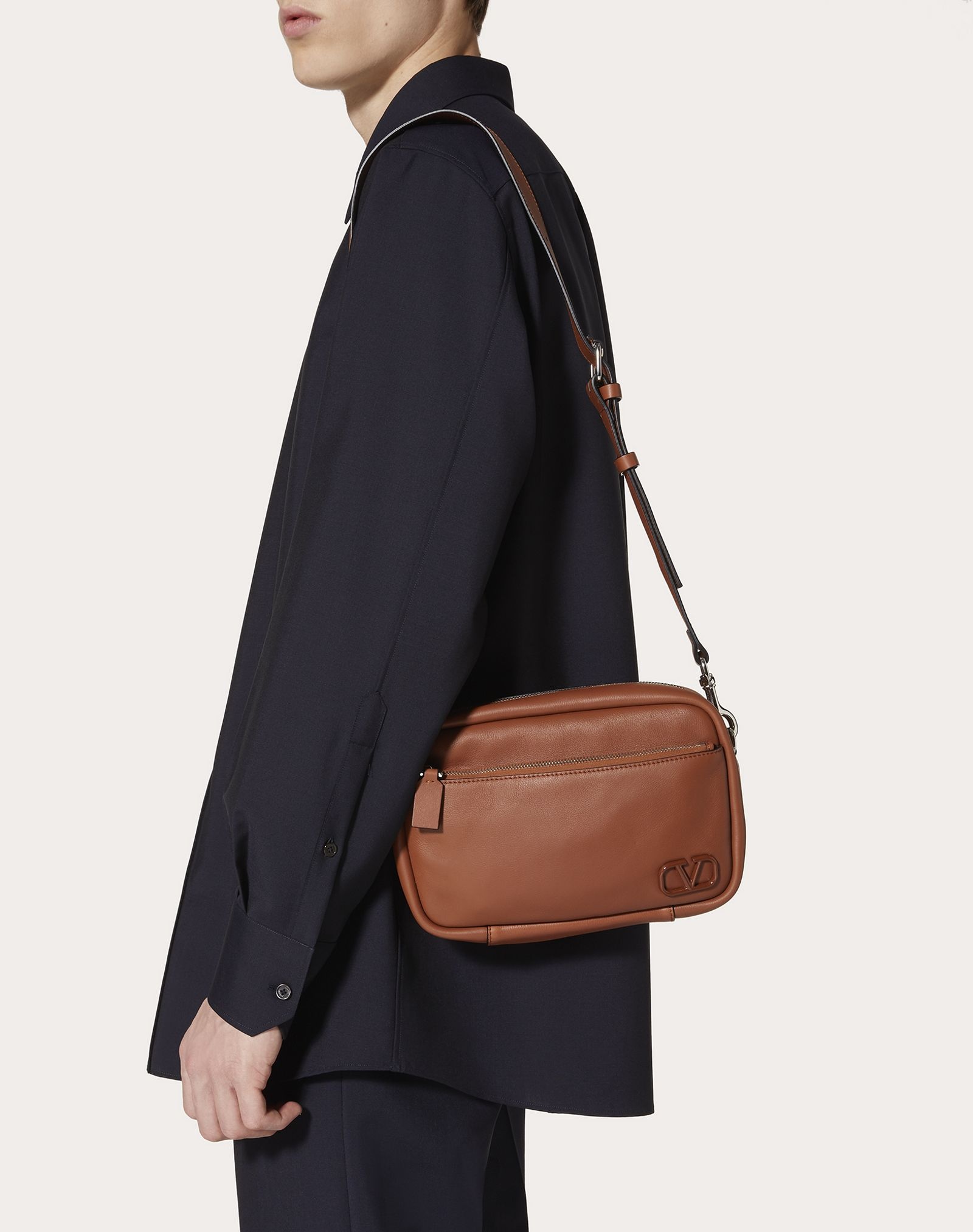 VLogo Signature Leather Crossbody Bag - 6