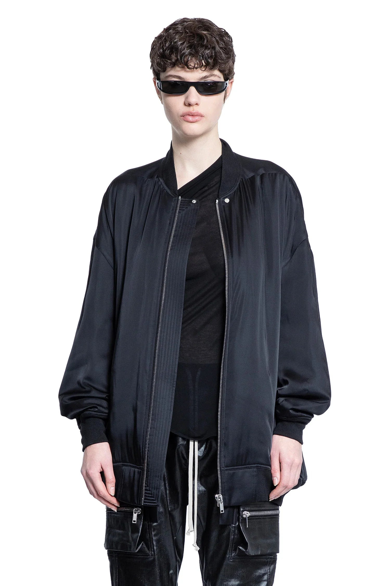 Hollywood-Peter-Flight-In-Washed-Charmeuse - 5