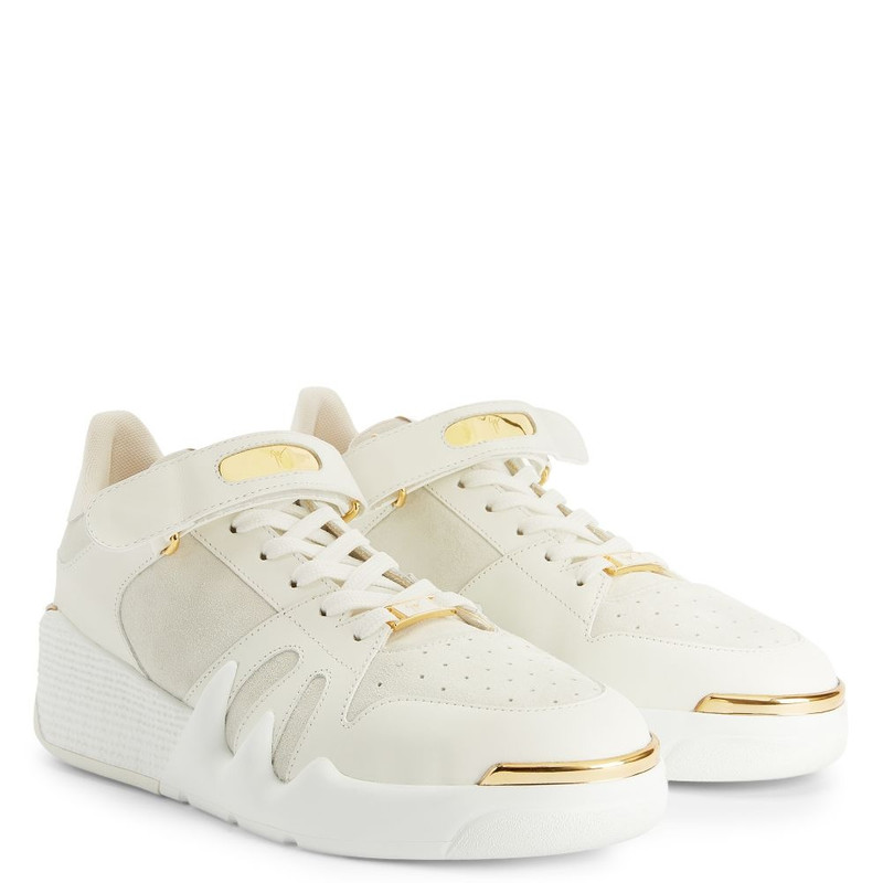 Giuseppe Zanotti Talon outlook