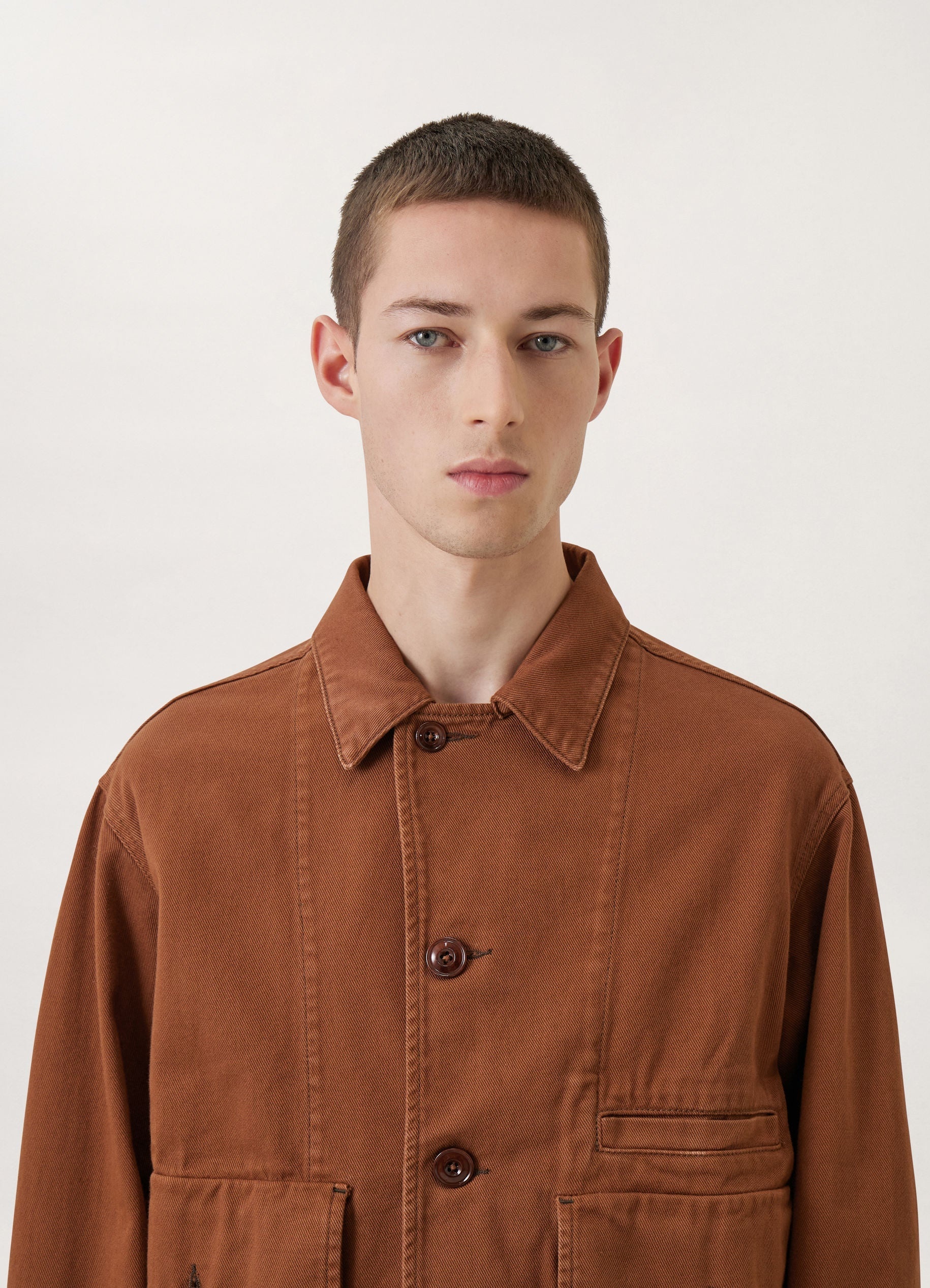 BOXY JACKET
GARMENT DYED DENIM - 10