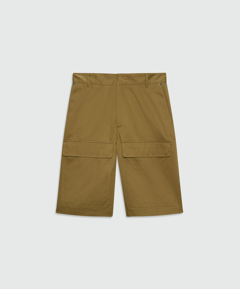 Military green cotton gabardine Bermuda shorts with wide legs and patch pockets on the leg. 1