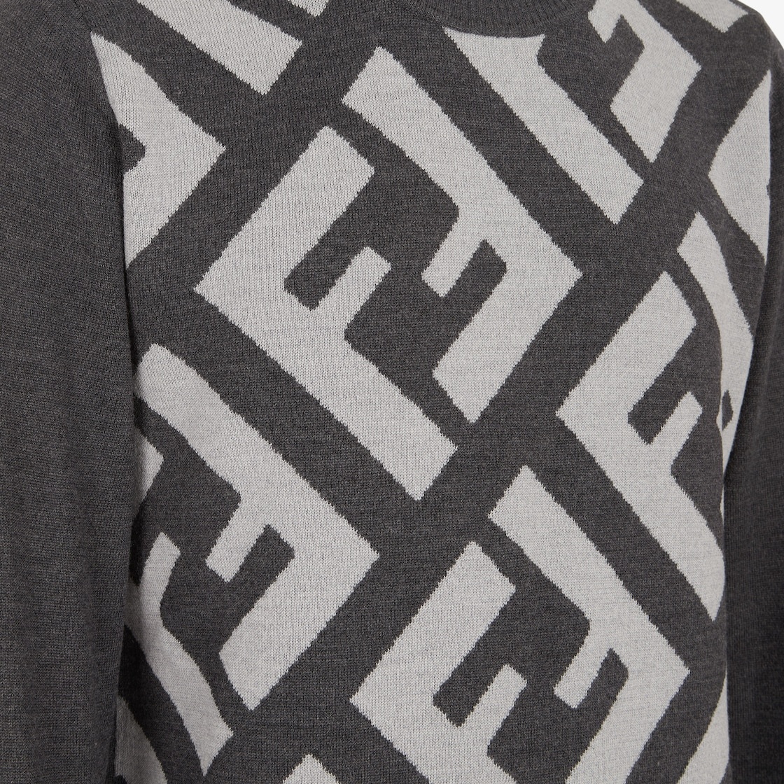 Sweater - 3