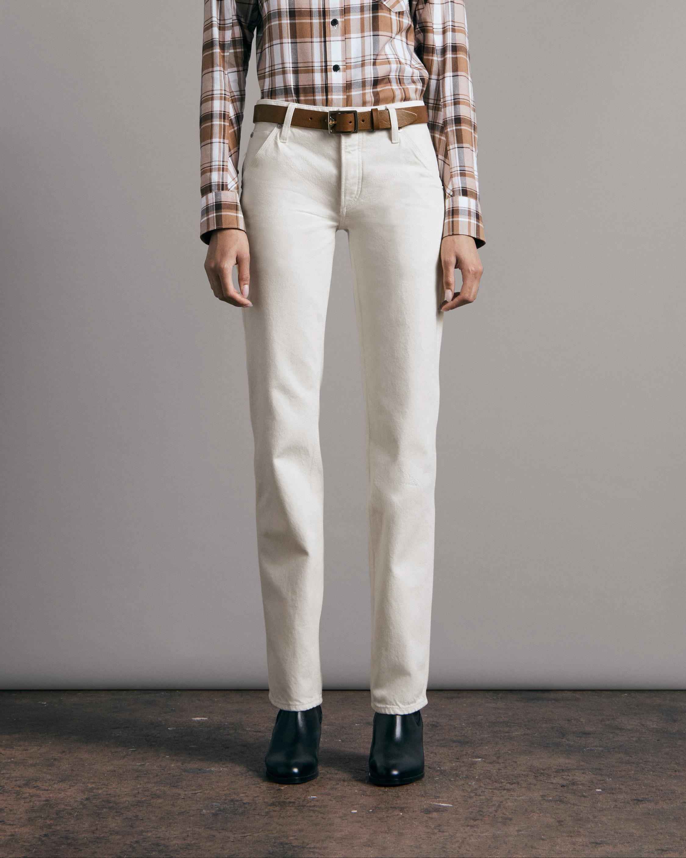 Piper Low-Rise Carpenter - Ecru
Slim Fit Light Natural Jean - 2