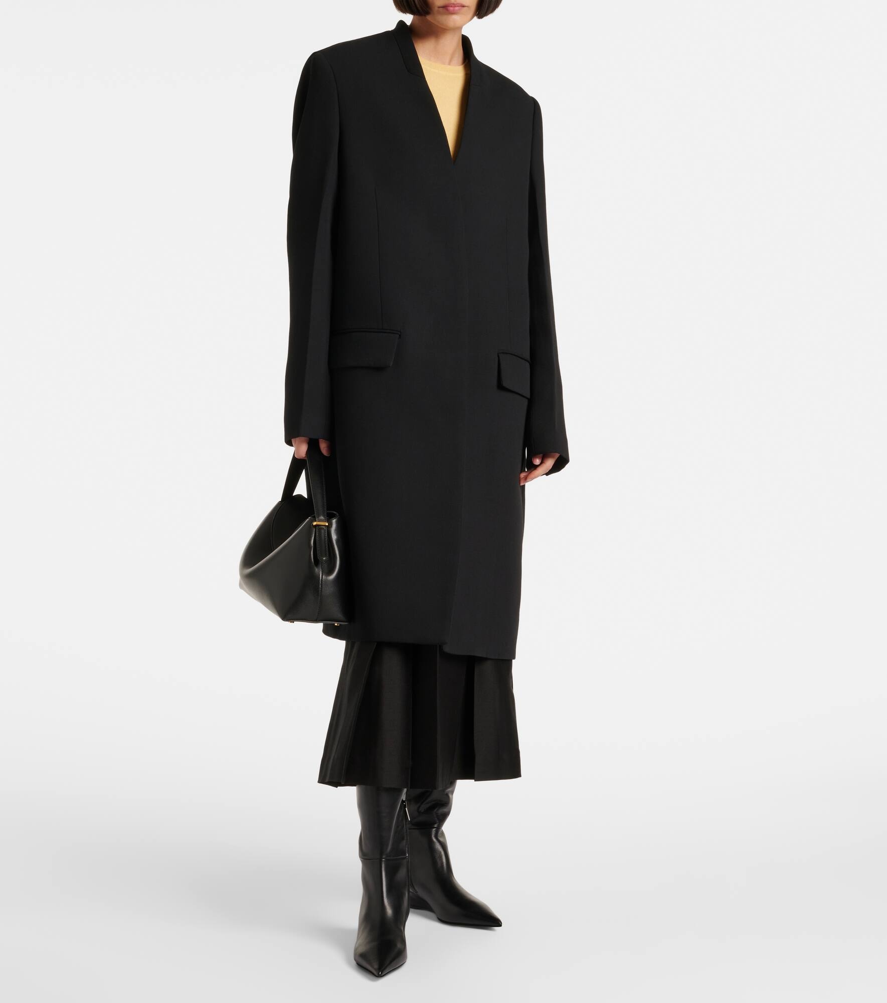 Deep pleated coat - 7