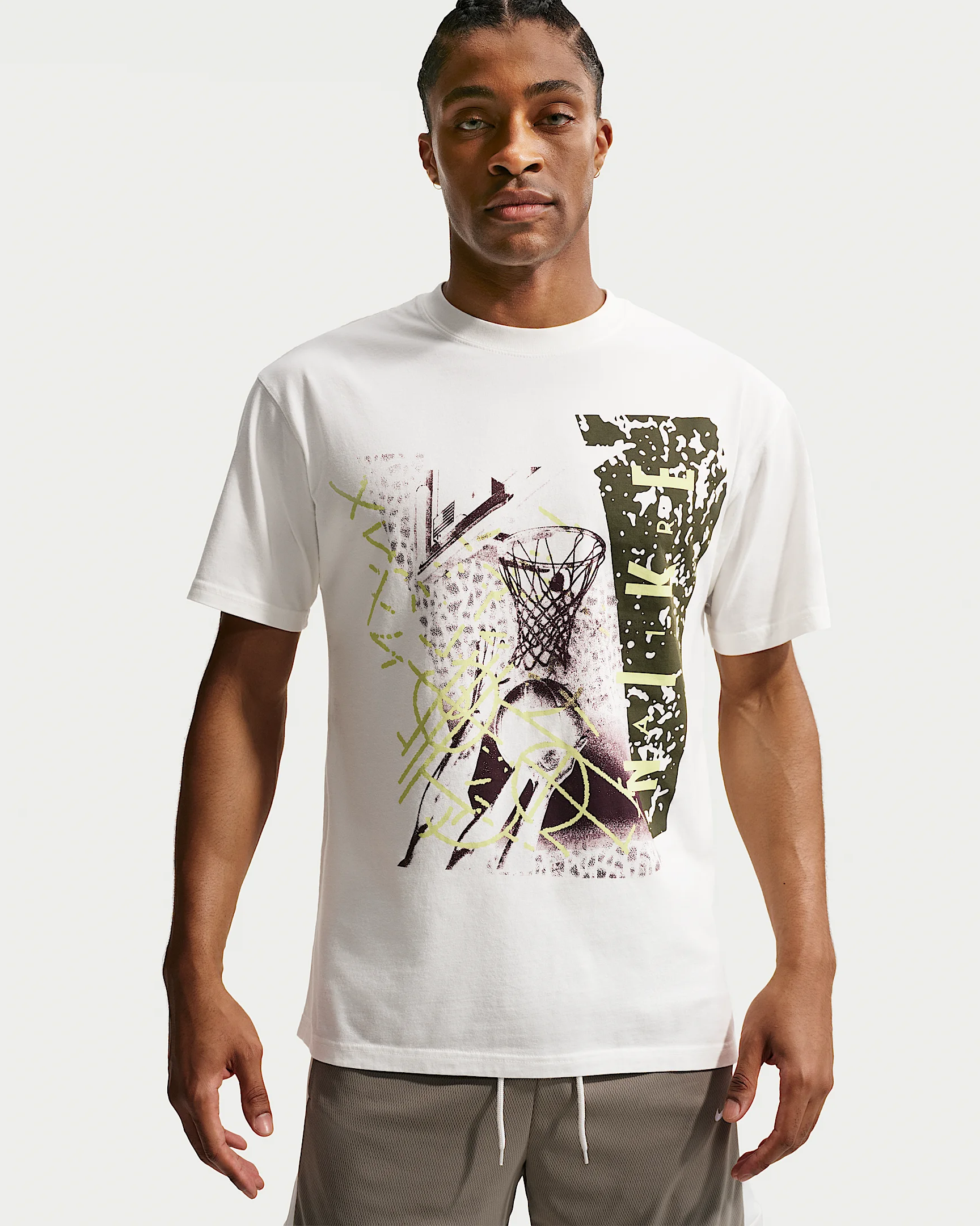 Nike Men's Basketball T-Shirt - 1