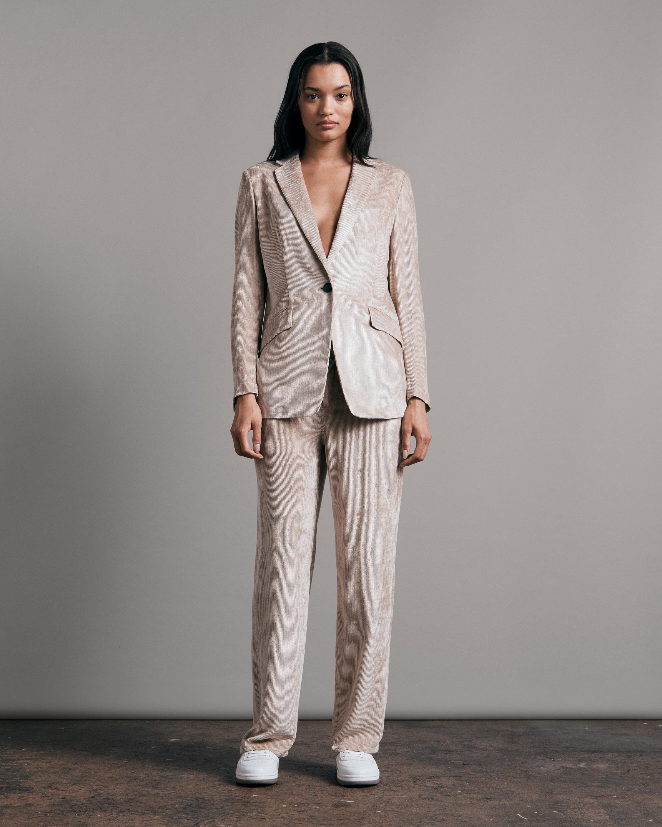 Margot Corduroy Blazer
Classic Fit Blazer - 2