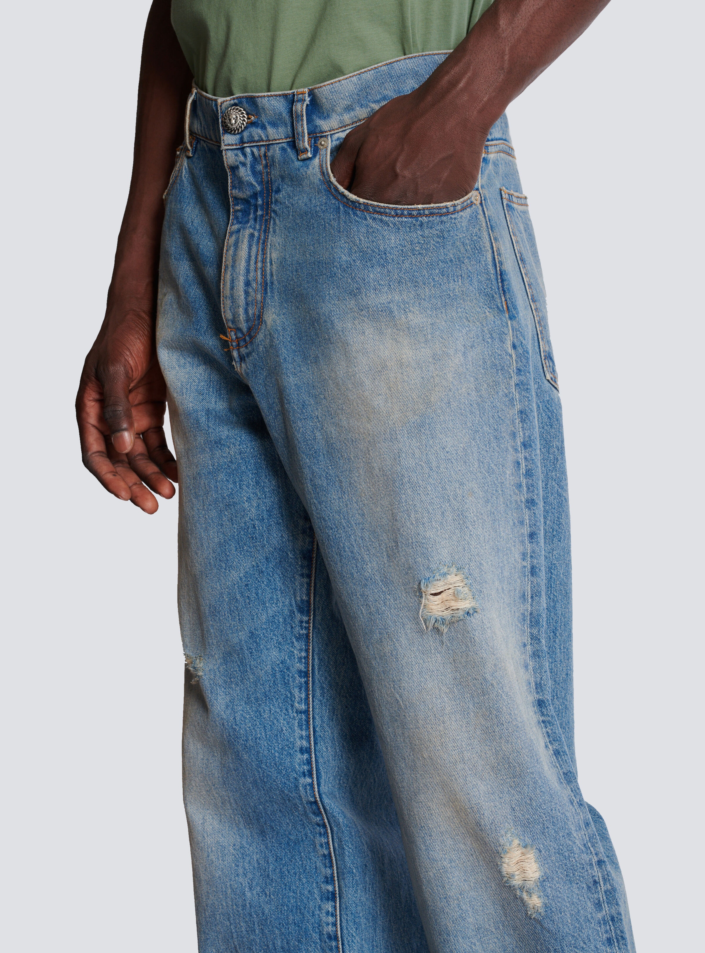 Loose-fit blue denim jeans - 6