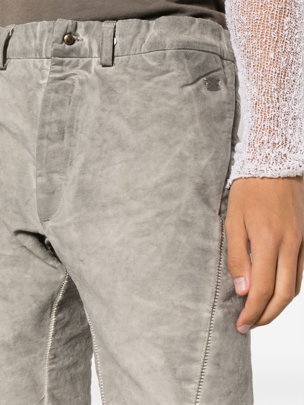 logo-plaque crease-effect tapered trousers - 5