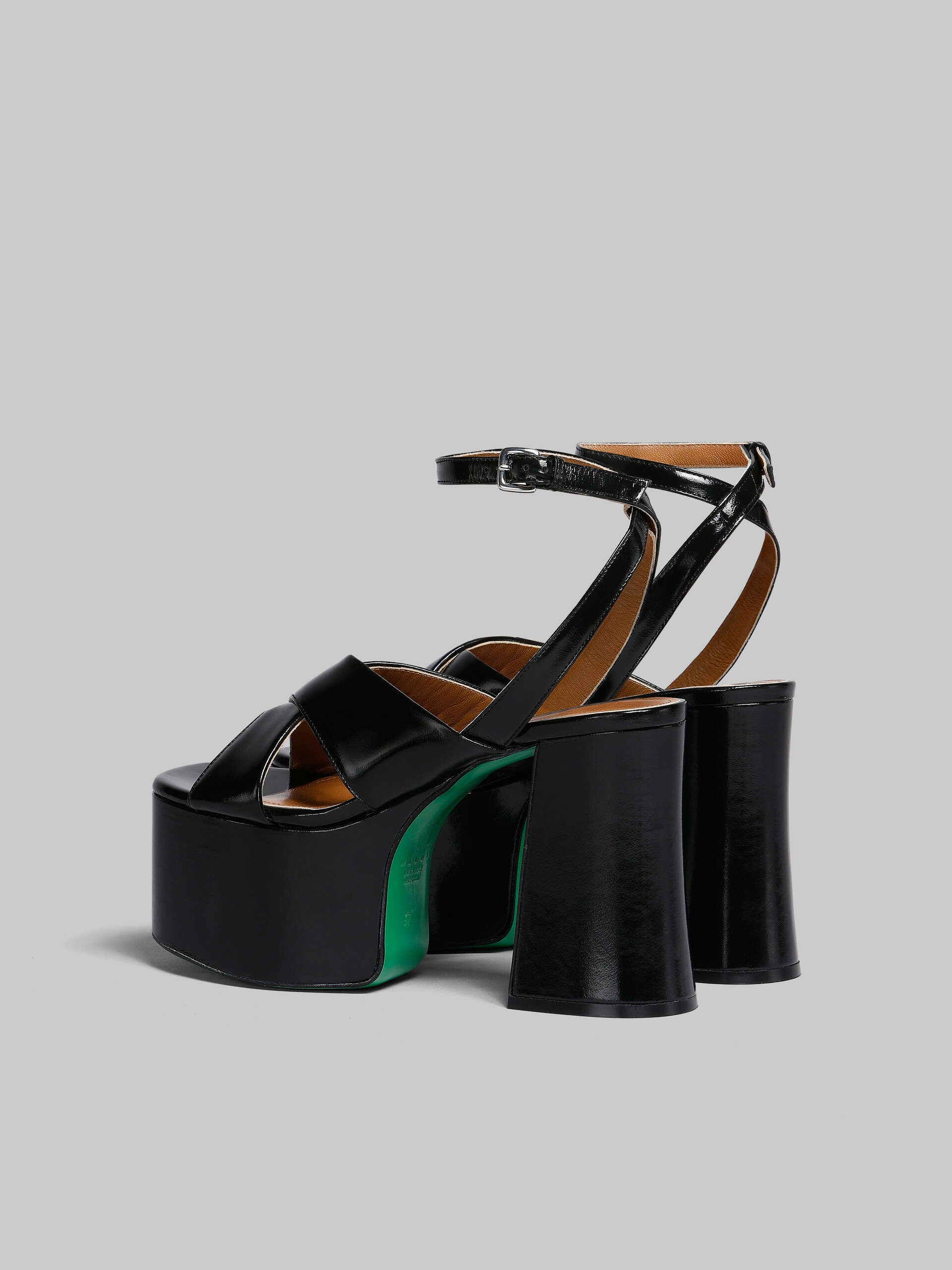 BLACK PATENT LEATHER PLATFORM SANDAL - 3