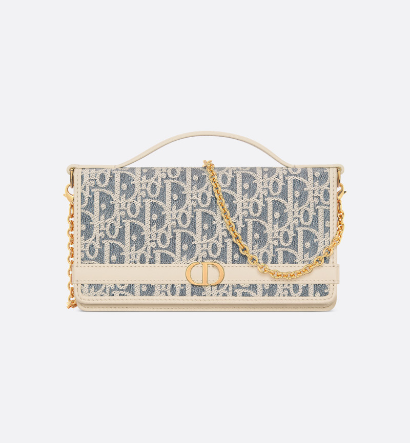 30 Montaigne Cigale Pouch with Chain 1